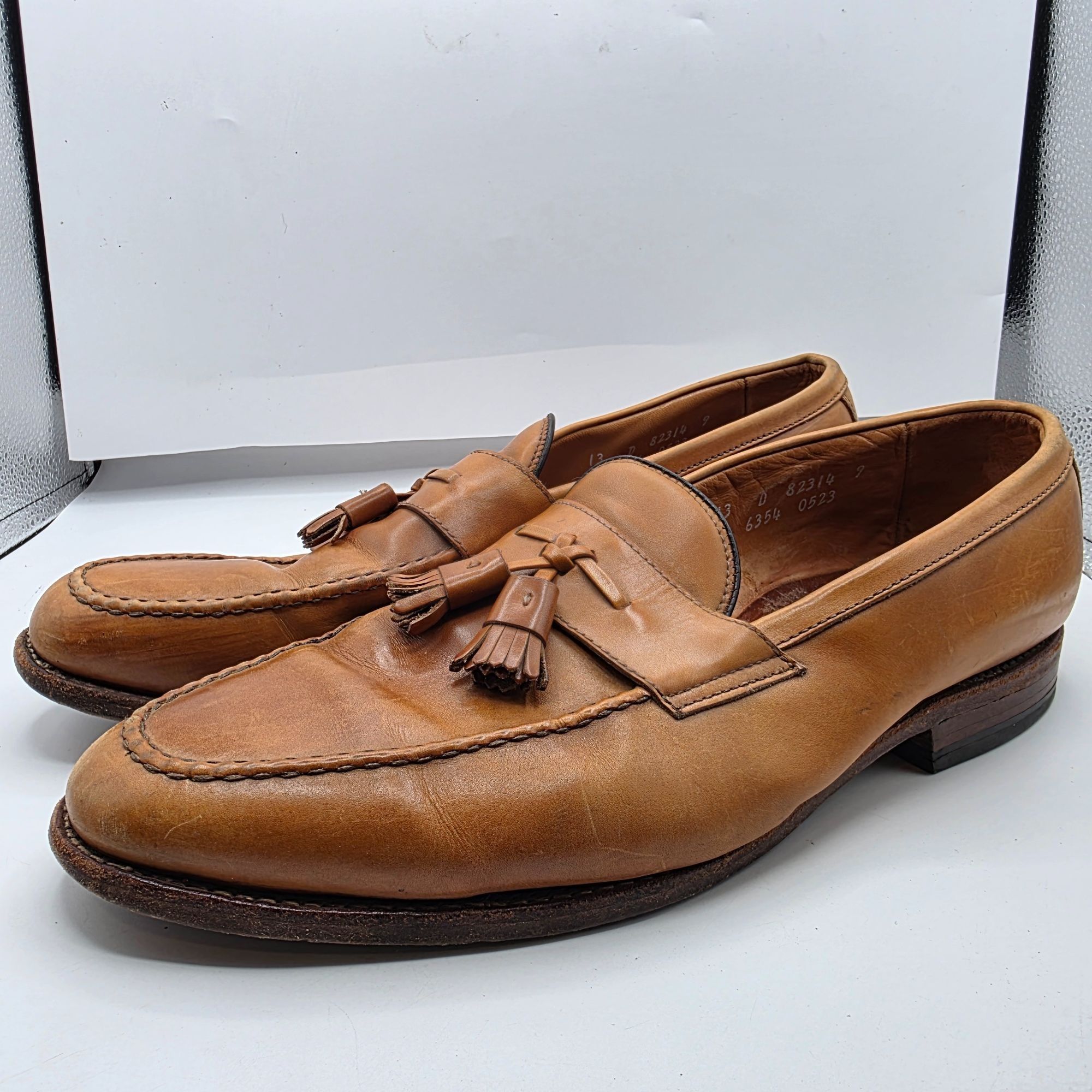 Allen Edmonds Allen Edmonds Wingham Mens Size 13 Tan Leather Tassel Dress Size US 13 / EU 46 - 3 Thumbnail