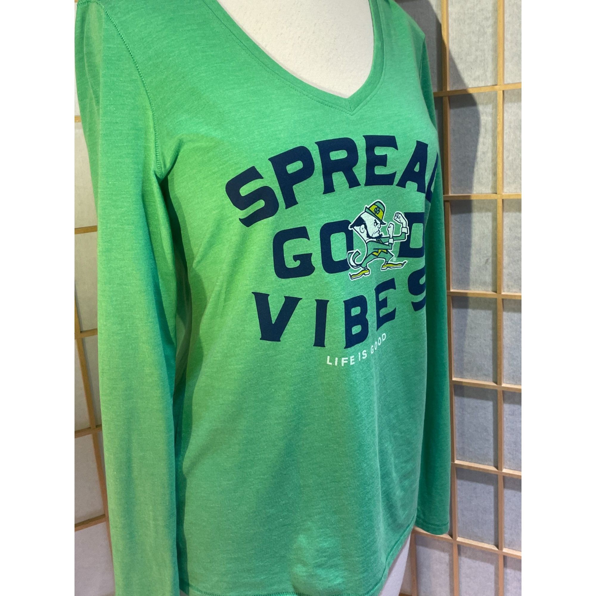 Life is Good NWT Life is Good Med Notre Dame L/S Tee Size M / US 6-8 / IT 42-44 - 11 Thumbnail