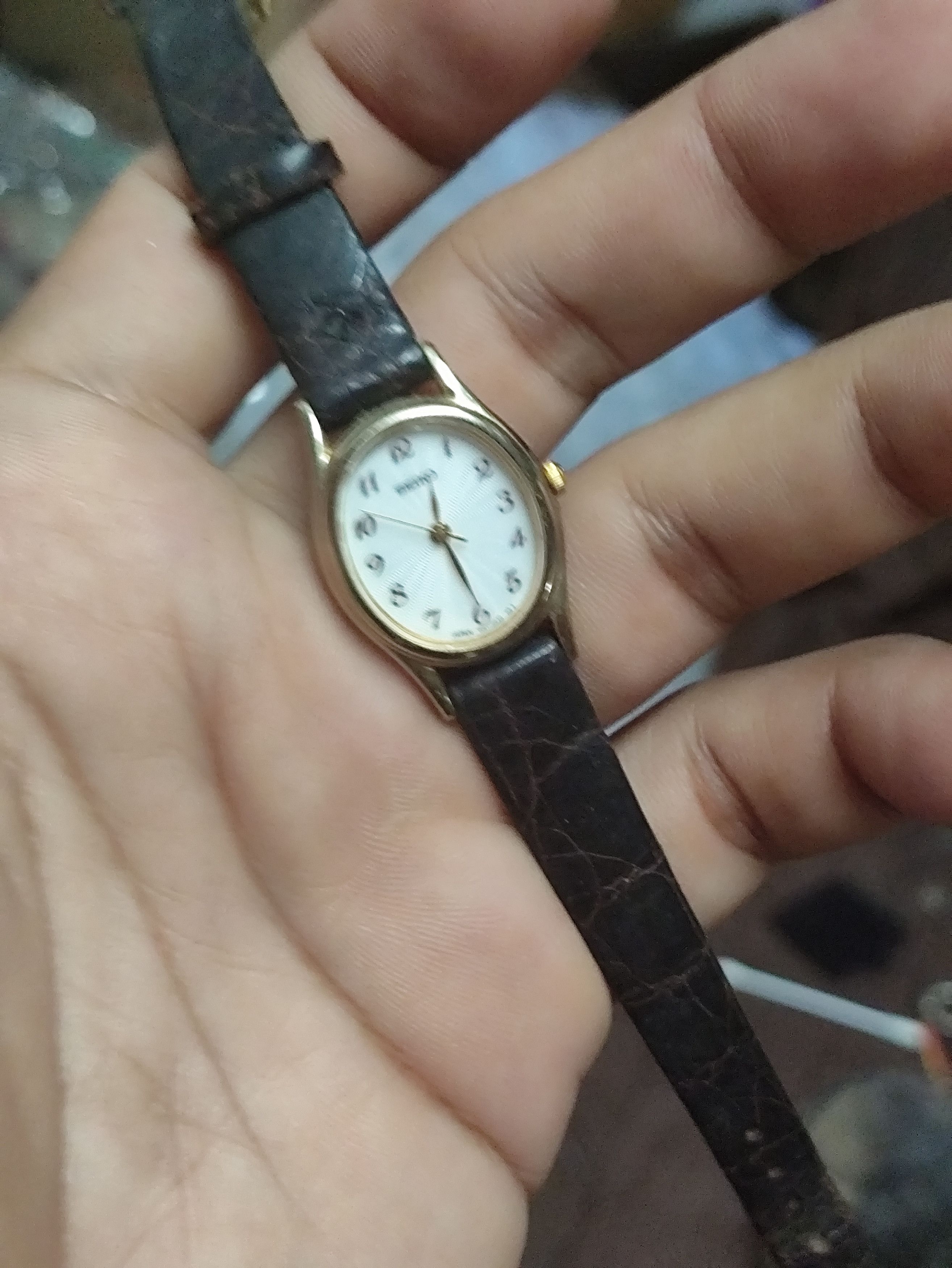 Japanese Brand Vintage SEIKO WOMAN WATCH QUARTZ (JAPAN MADE) Size ONE SIZE - 4 Thumbnail