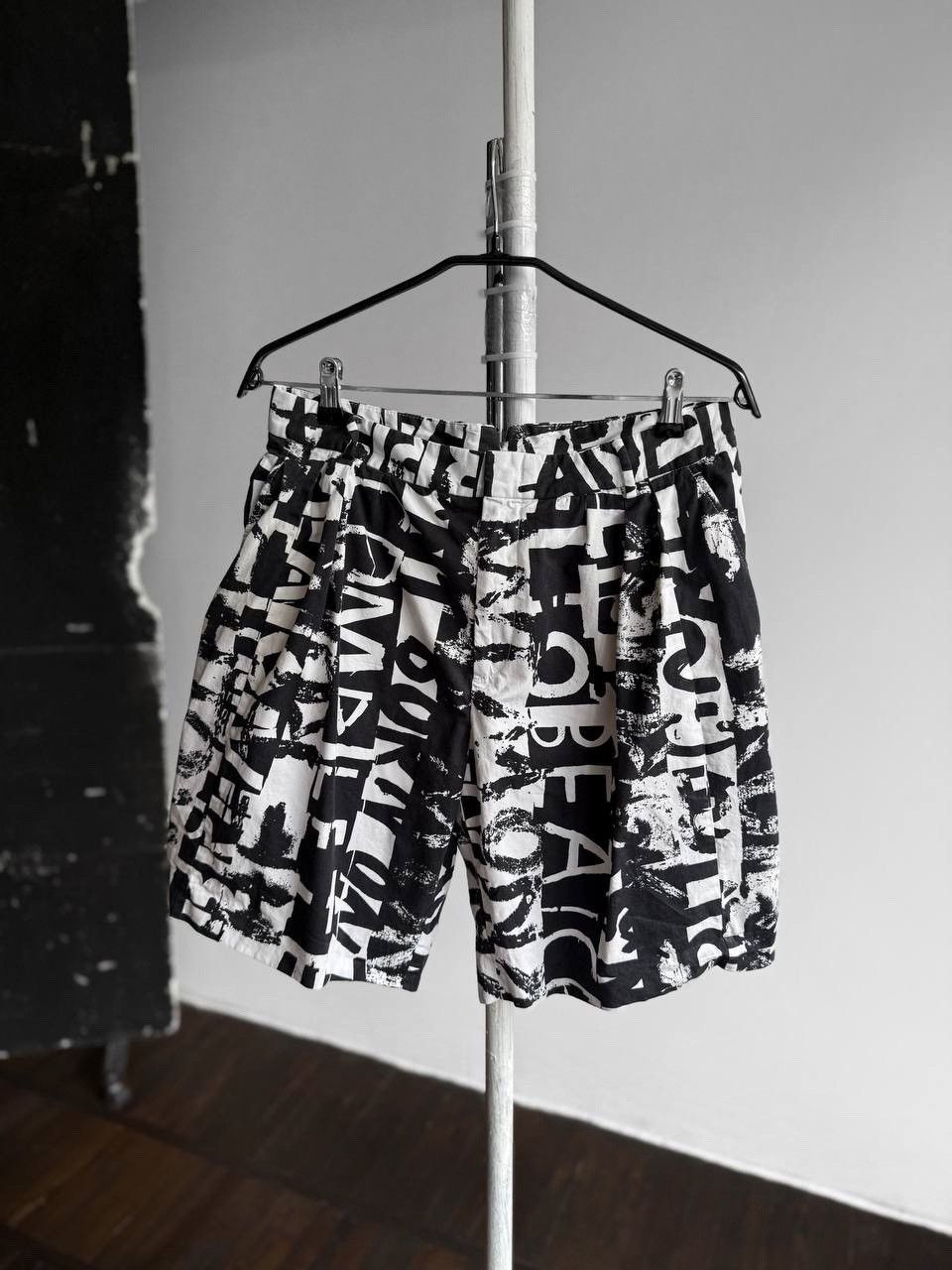 Alexander McQueen Black White Printed Shorts Grafiti Pockets