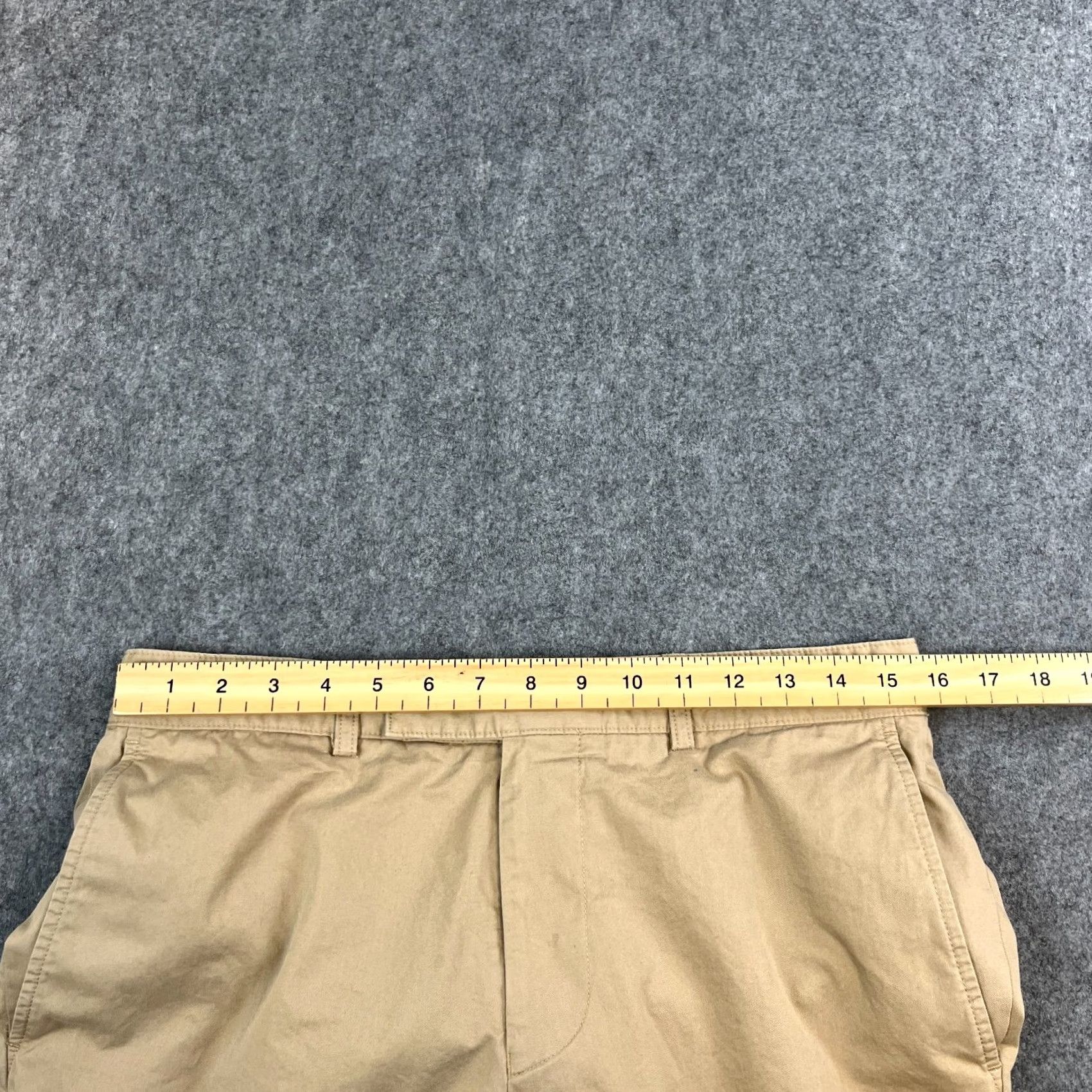 Hugo Boss Hugo Boss Chino Trousers Pants Straight 32 Beige Vintage 100% Cotton Men Regular 32 in Inside Leg 32 in Front Flat Front Jeans Style Hat? Size US 32 / EU 48 - 6 Thumbnail