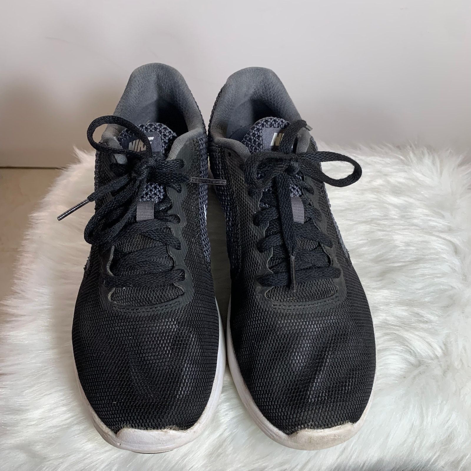 Nike Nike Women's Athletic Shoes size 7 Size US 7 / IT 37 - 2 Thumbnail