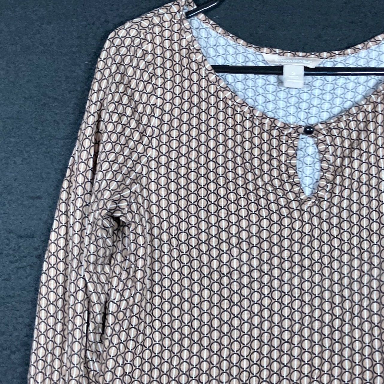 Banana Republic Banana Republic Blouse Brown Geometric Pattern 3/4 Sleeve Small Womens Shirt Casual Workwear Size S / US 4 / IT 40 - 4 Thumbnail