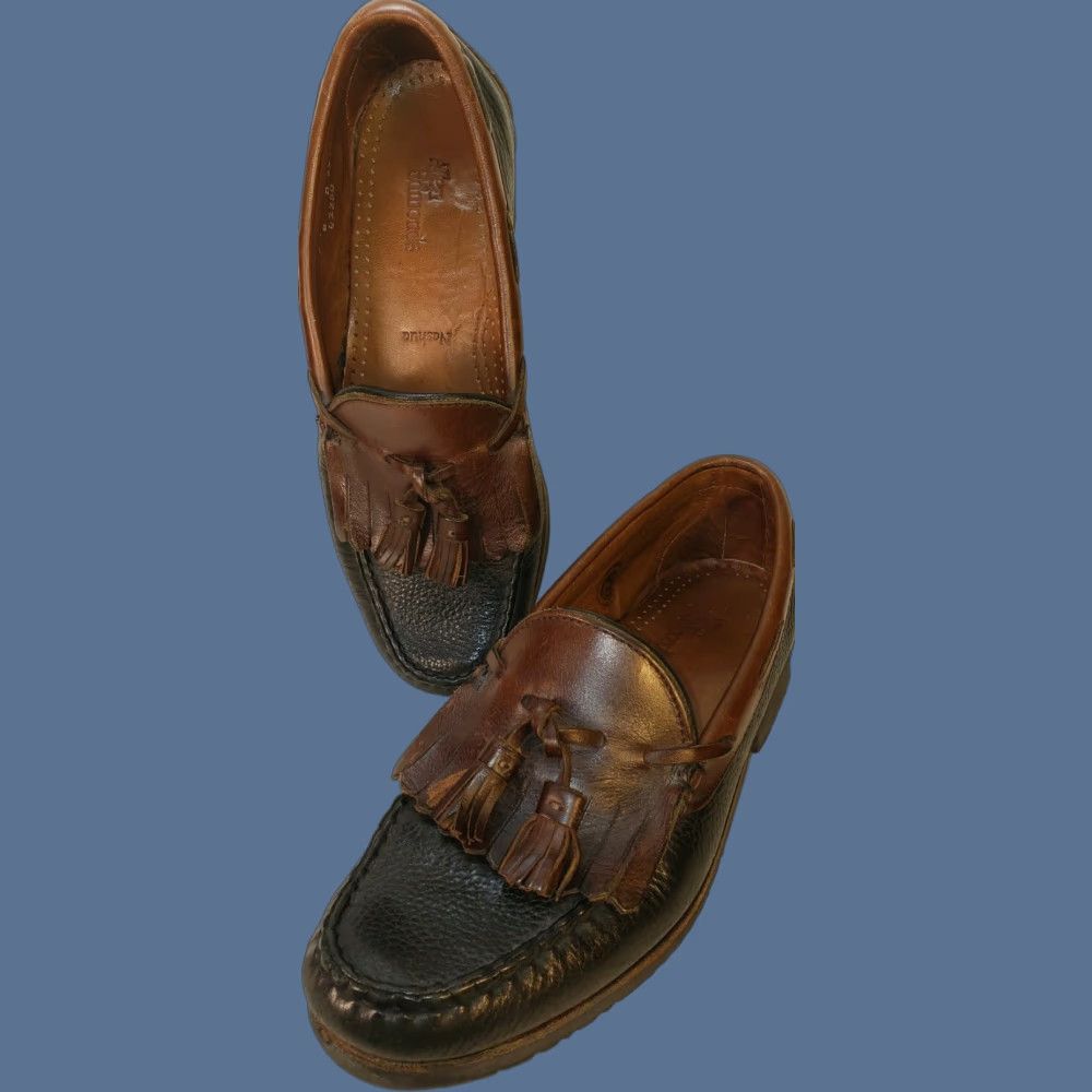 Allen Edmonds Allen Edmonds Nashau Loafer Men’s Size 8M Black/Brown Two-Tone Tassels & Kilt Two-Tone Leather Upper Leather Insole Vintage: No Mens Size US 8 / EU 41 - 1 Thumbnail