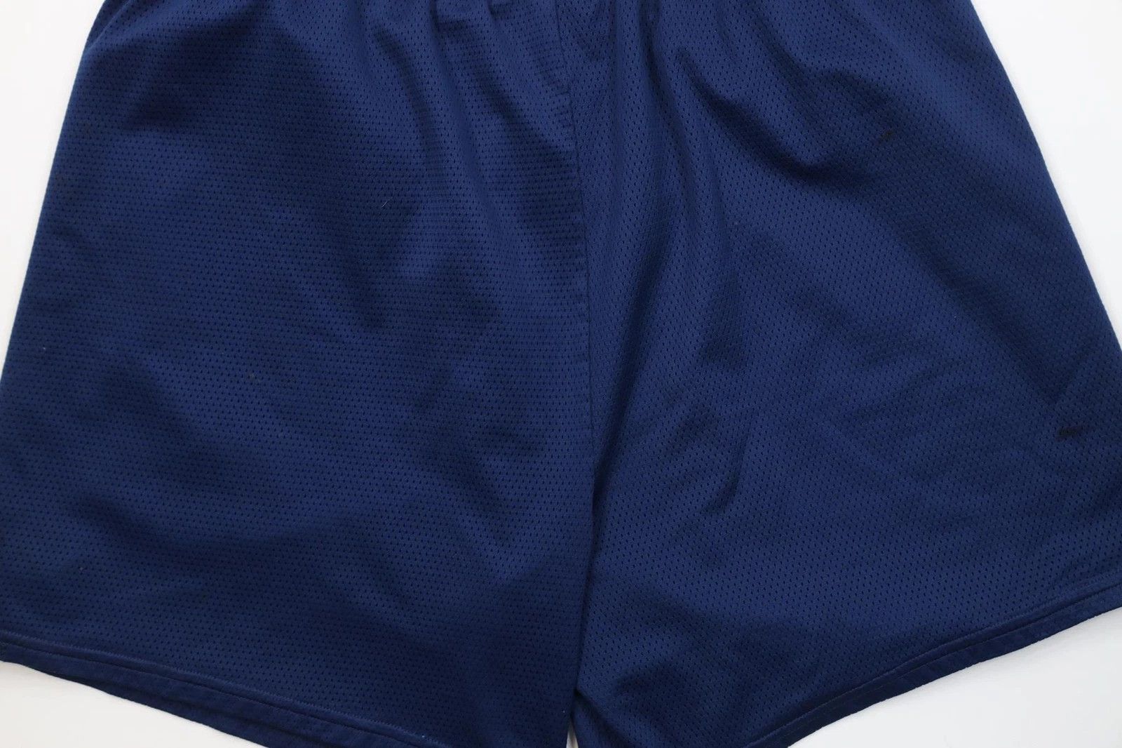 Nike AS IS Vintage 90s Nike Above Knee Mesh Shorts Navy Blue Size US 36 / EU 52 - 13 Thumbnail