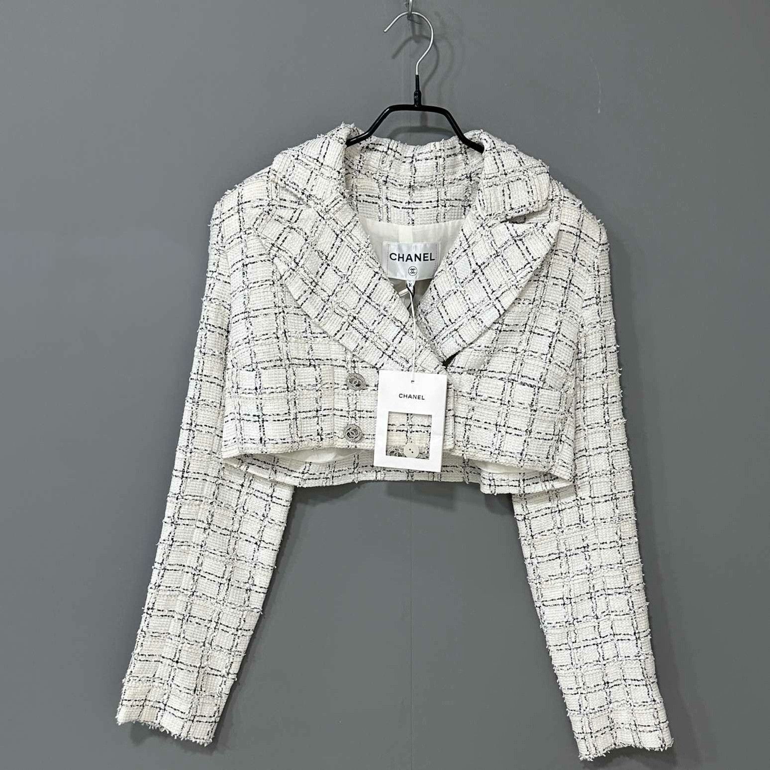 Chanel Chanel Plaid Cropped White Jacket S Women Size S / US 4 / IT 40 - 1 Thumbnail