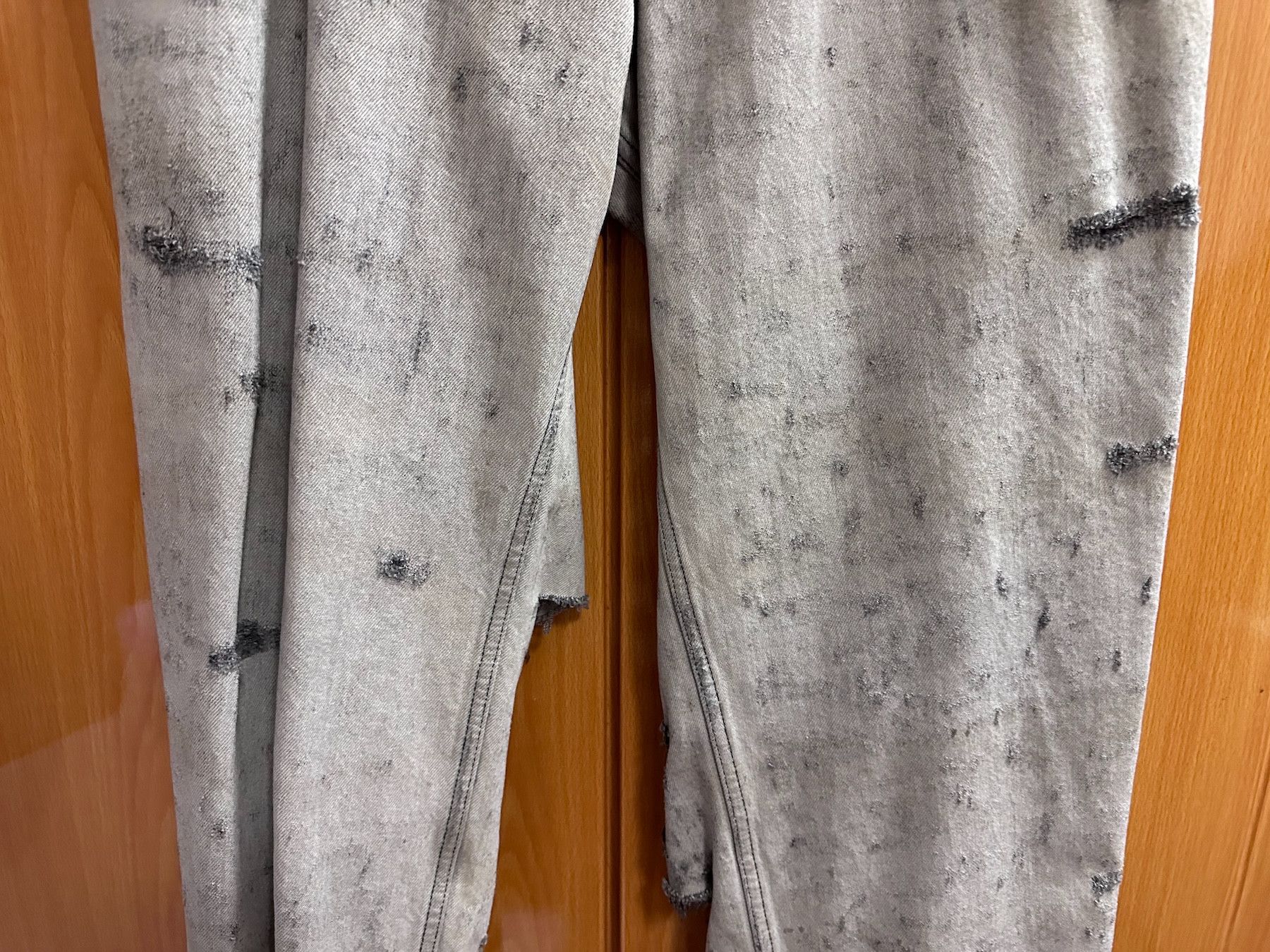 Balenciaga Balenciaga 22SS Super Destroyed Jeans in Light Grey Size US 32 / EU 48 - 4 Thumbnail