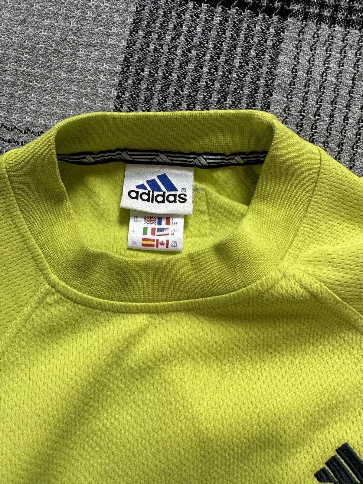 Adidas Vintage 2000s ADIDAS SWEATSHIRT Y2K MENS PULLOVER Logo Size US M / EU 48-50 / 2 - 9 Thumbnail