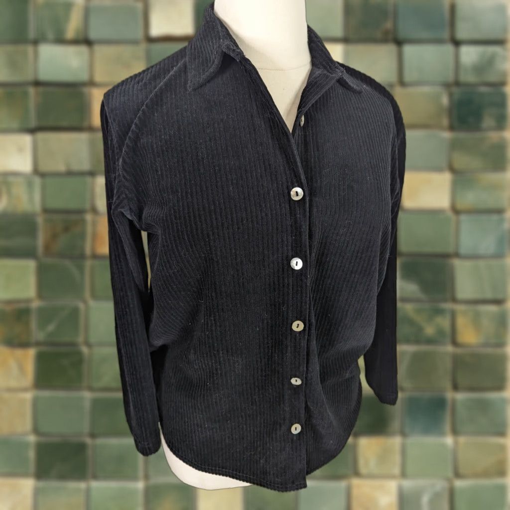 Vintage VINTAGE Womens Shirt Black Corduroy Button-Up Long Sleeve L Large Relaxed Fit Tunic - Mens? Size L / US 10 / IT 46 - 1 Thumbnail