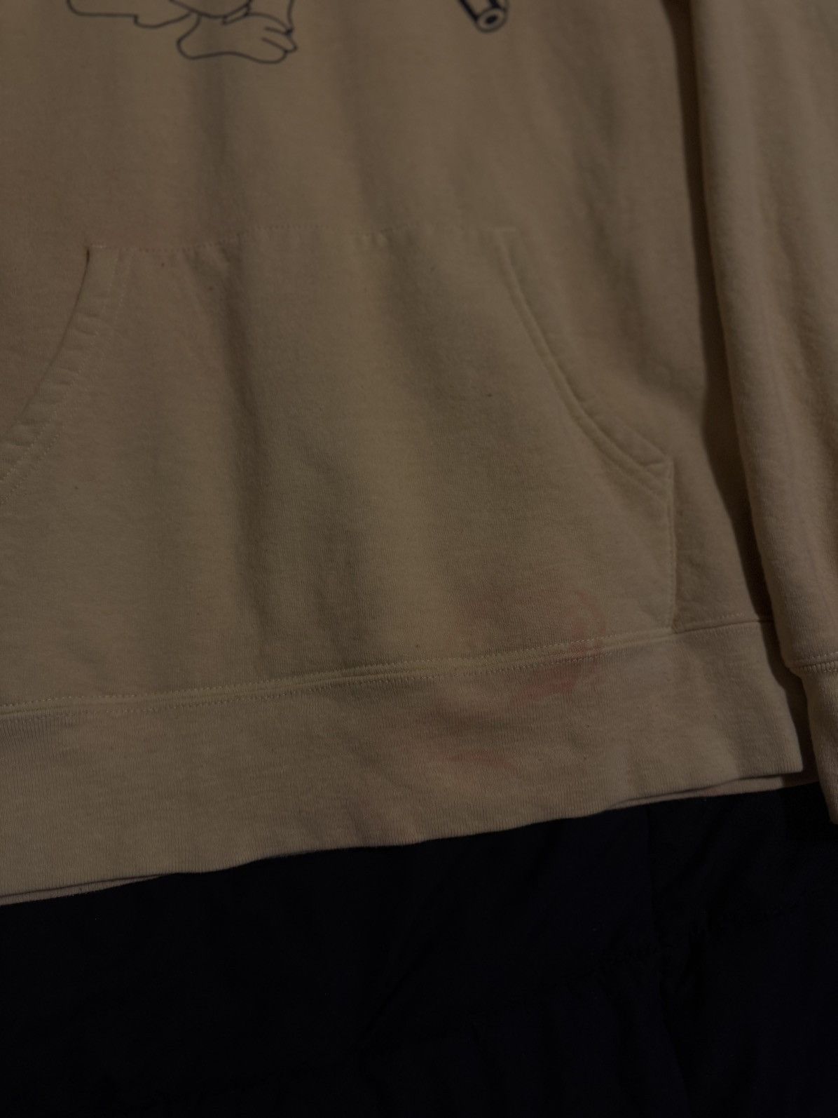 Supreme Yellow Supreme Hoodie Size Large Pre Owned Wash Stain Size US L / EU 52-54 / 3 - 5 Thumbnail