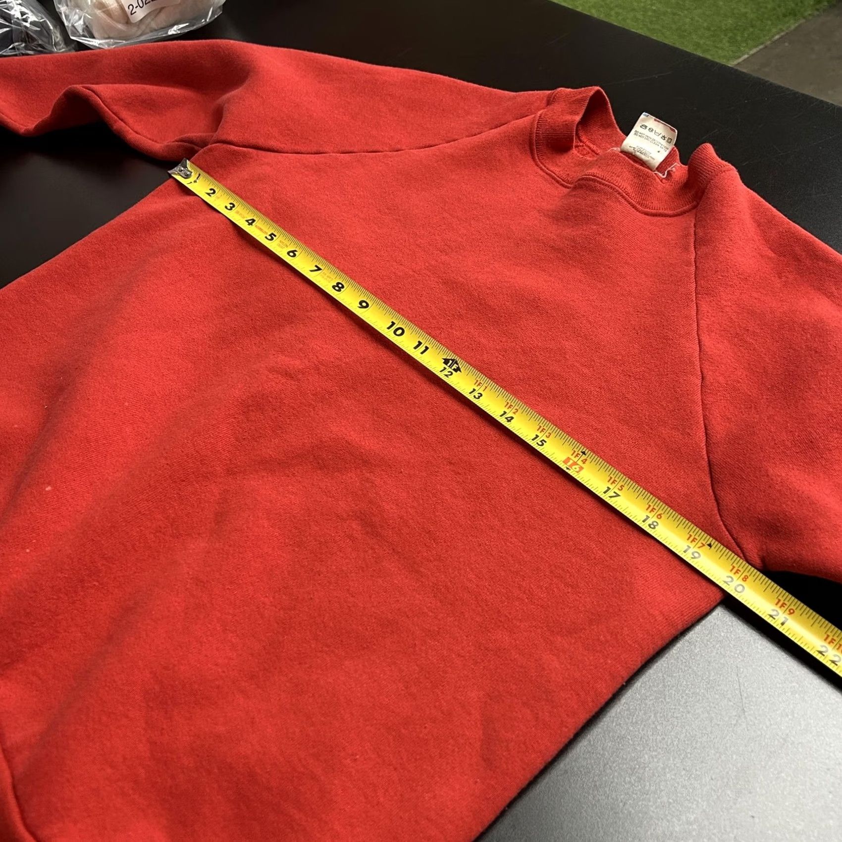 Fruit Of The Loom VINTAGE Fruit of the Loom Sweatshirt Mens Large Red Raglan Crewneck Made USA 90s Size US L / EU 52-54 / 3 - 4 Thumbnail