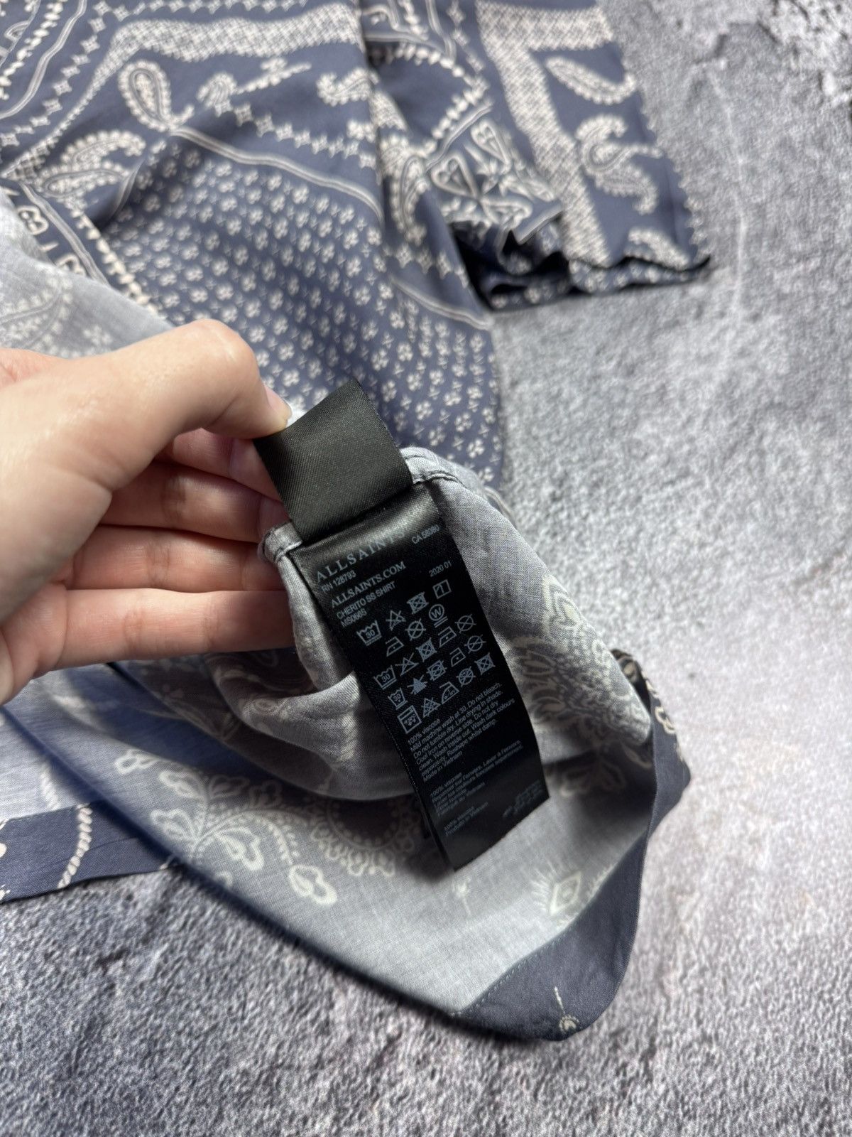 Allsaints AllSaints "Cherito" Bandana Print Shirt — Premium Viscose Size US L / EU 52-54 / 3 - 5 Thumbnail
