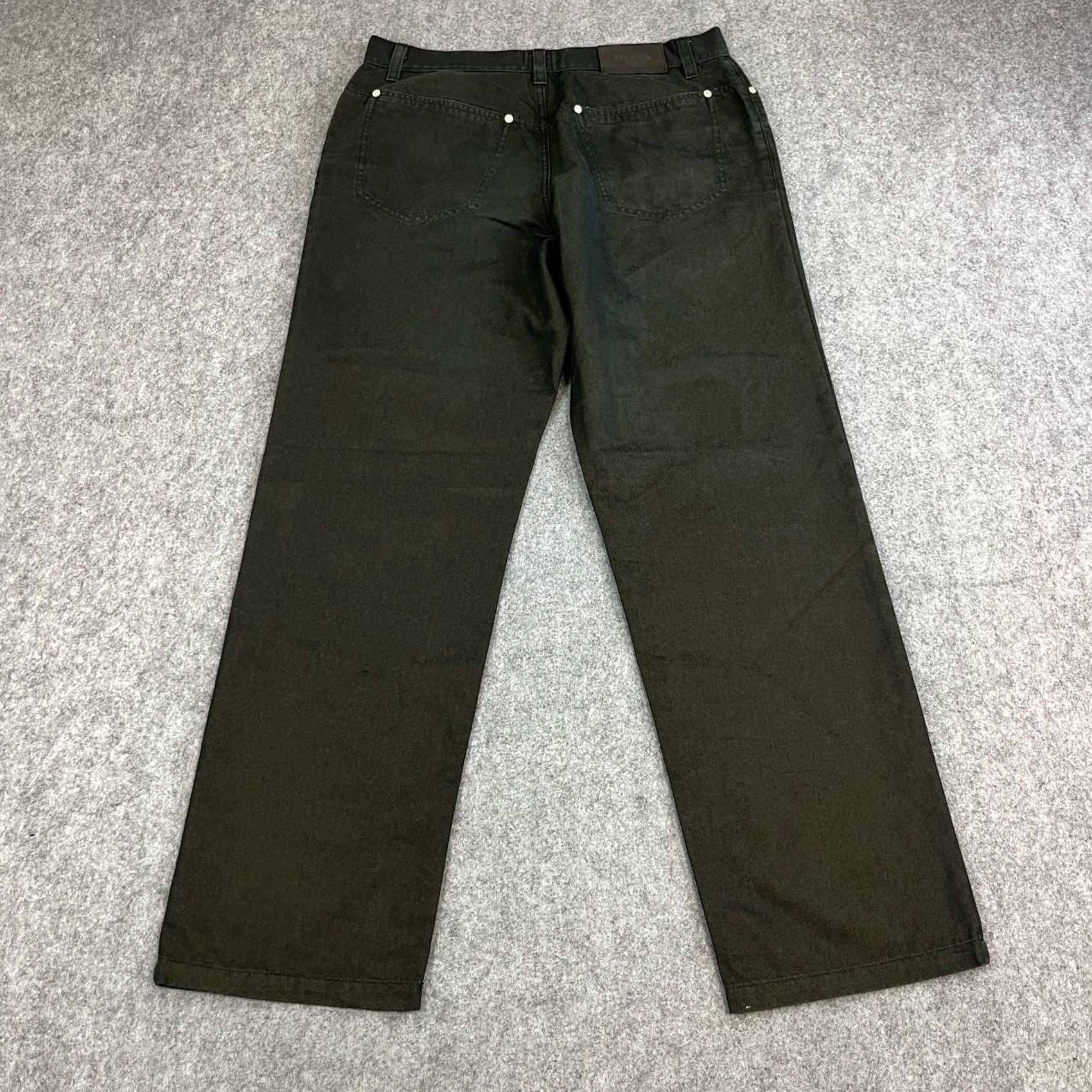 Hugo Boss HUGO BOSS Jeans Relaxed Straight 32 30 Dark Green Denim VTG Men's Jeans 5-Pocket Design Regular Waist 32in Inside Leg 30in"} Size US 32 / EU 48 - 2 Thumbnail
