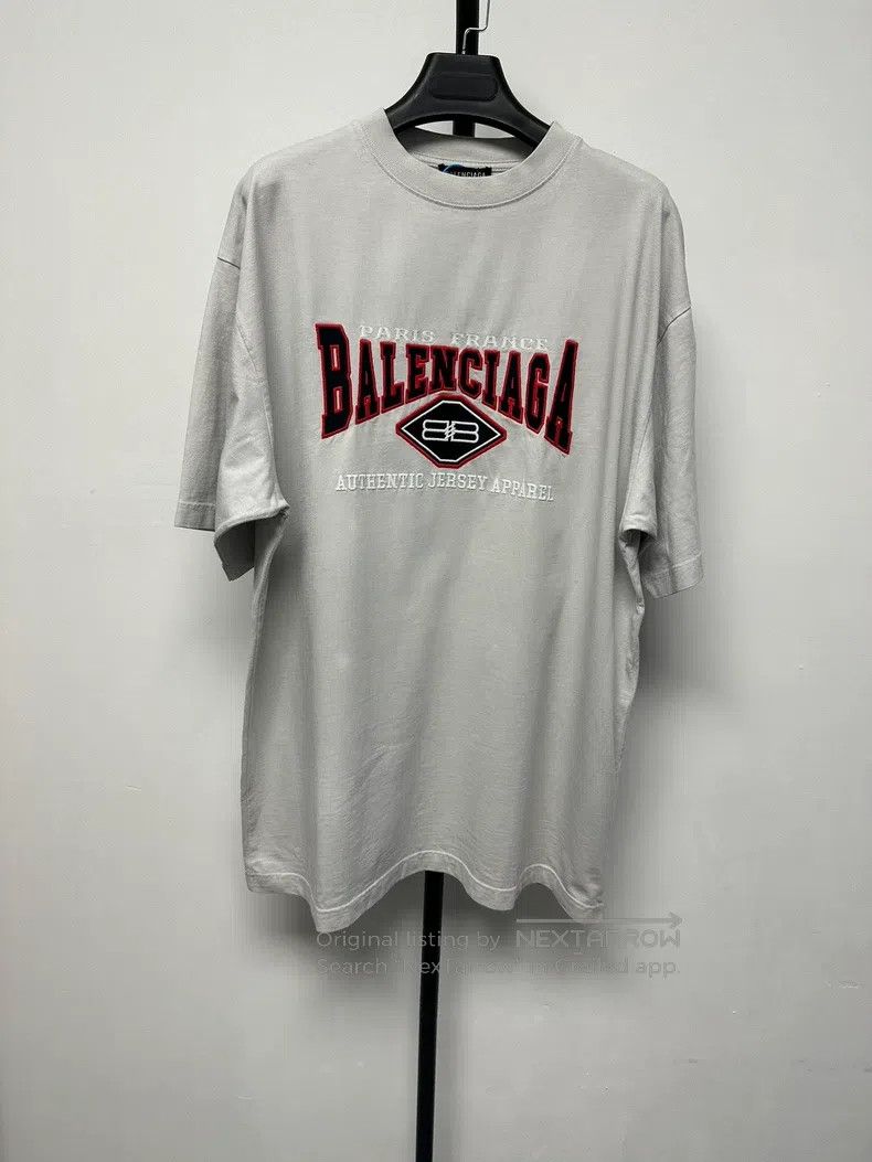 Balenciaga Balenciaga Batman Letter Retro Distressed T-Shirt Size US XS / EU 42 / 0 - 1 Thumbnail
