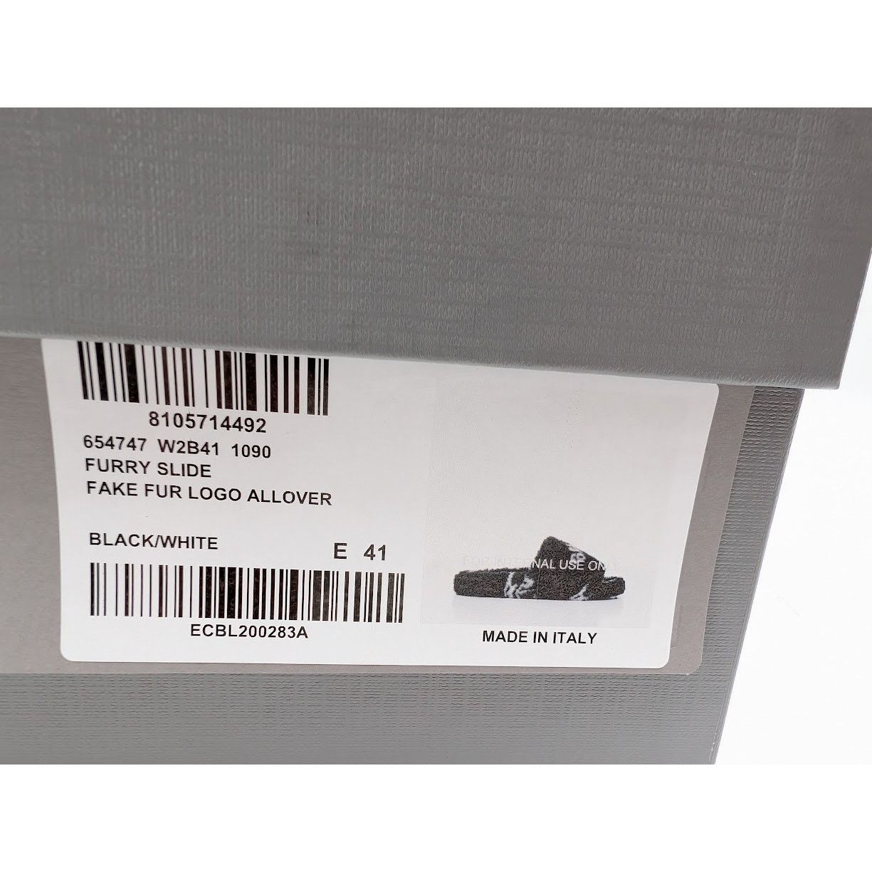 Balenciaga o1rshd1 Q:3 / Allover Logo Furry Slide in Black/White Size US 8 / EU 41 - 23 Thumbnail