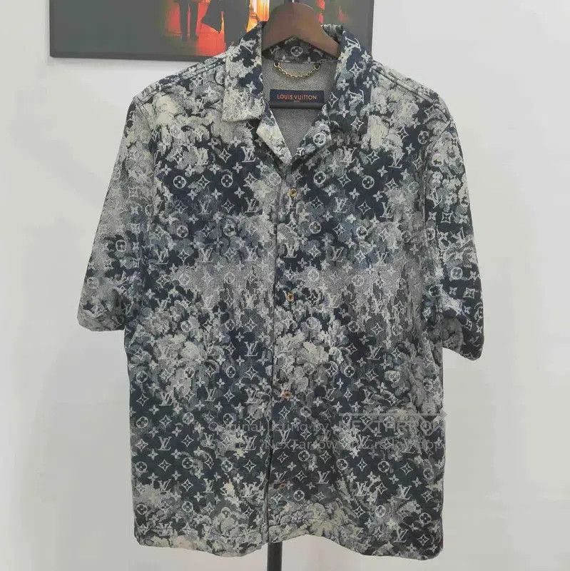 Louis Vuitton Louis Vuitton Summer Navy Blue Cotton Shirt . Size US M / EU 48-50 / 2 - 1 Thumbnail
