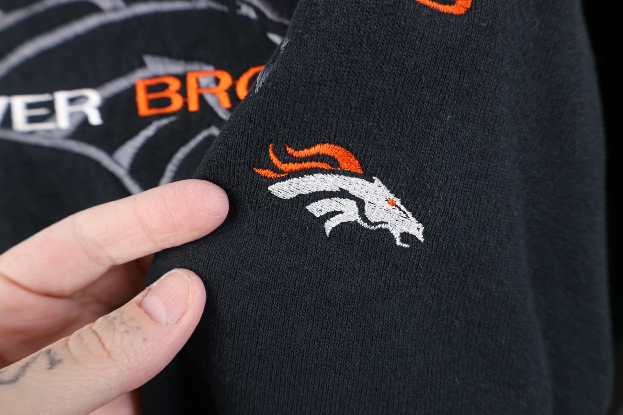 Vintage Vintage 90s Denver Broncos Football Crewneck Sweatshirt Size US L / EU 52-54 / 3 - 5 Thumbnail