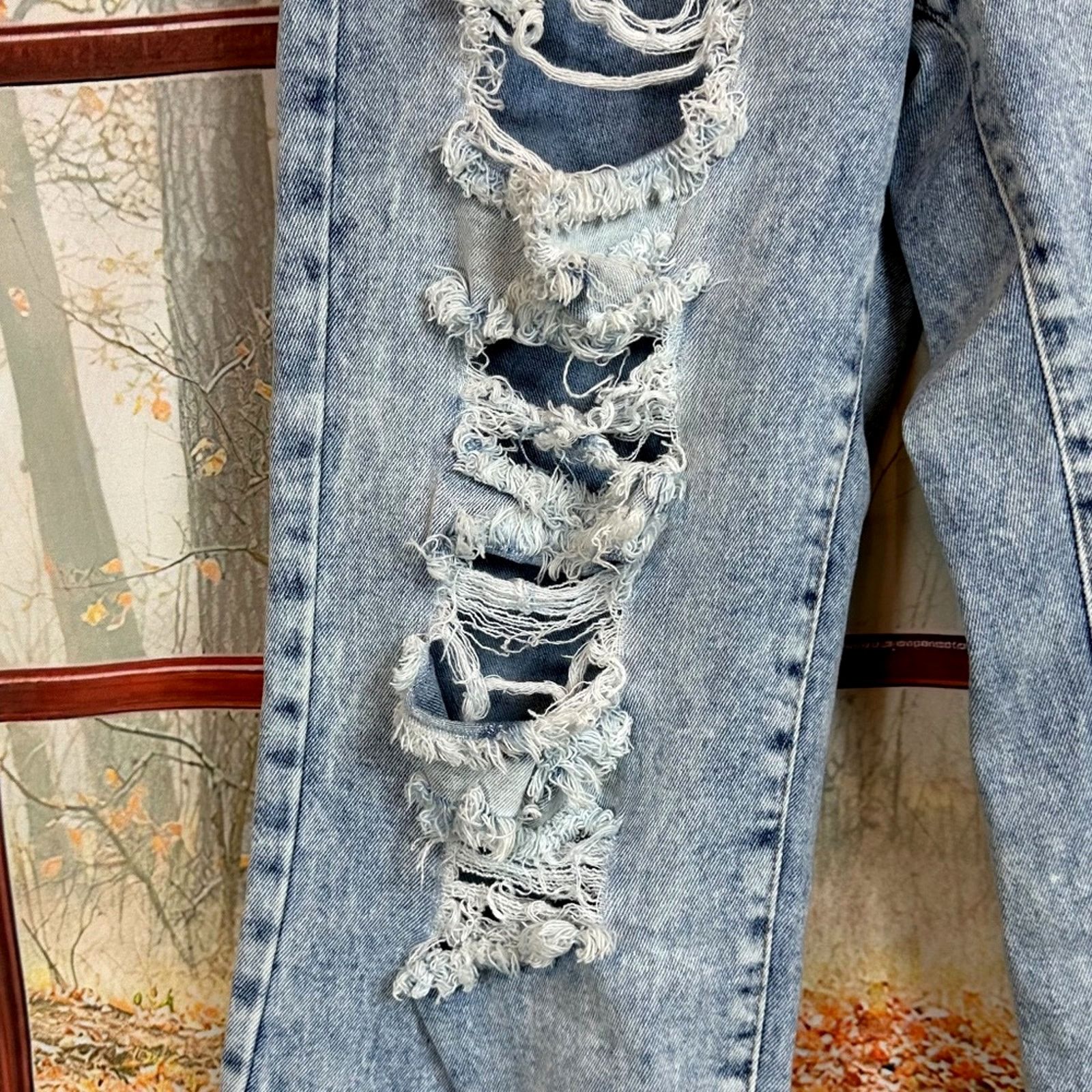 Almost Famous Almost Famous High Rise Distressed Jeans 13 Jr / 14 Womens Size 36" / US 14 / IT 50 - 6 Thumbnail