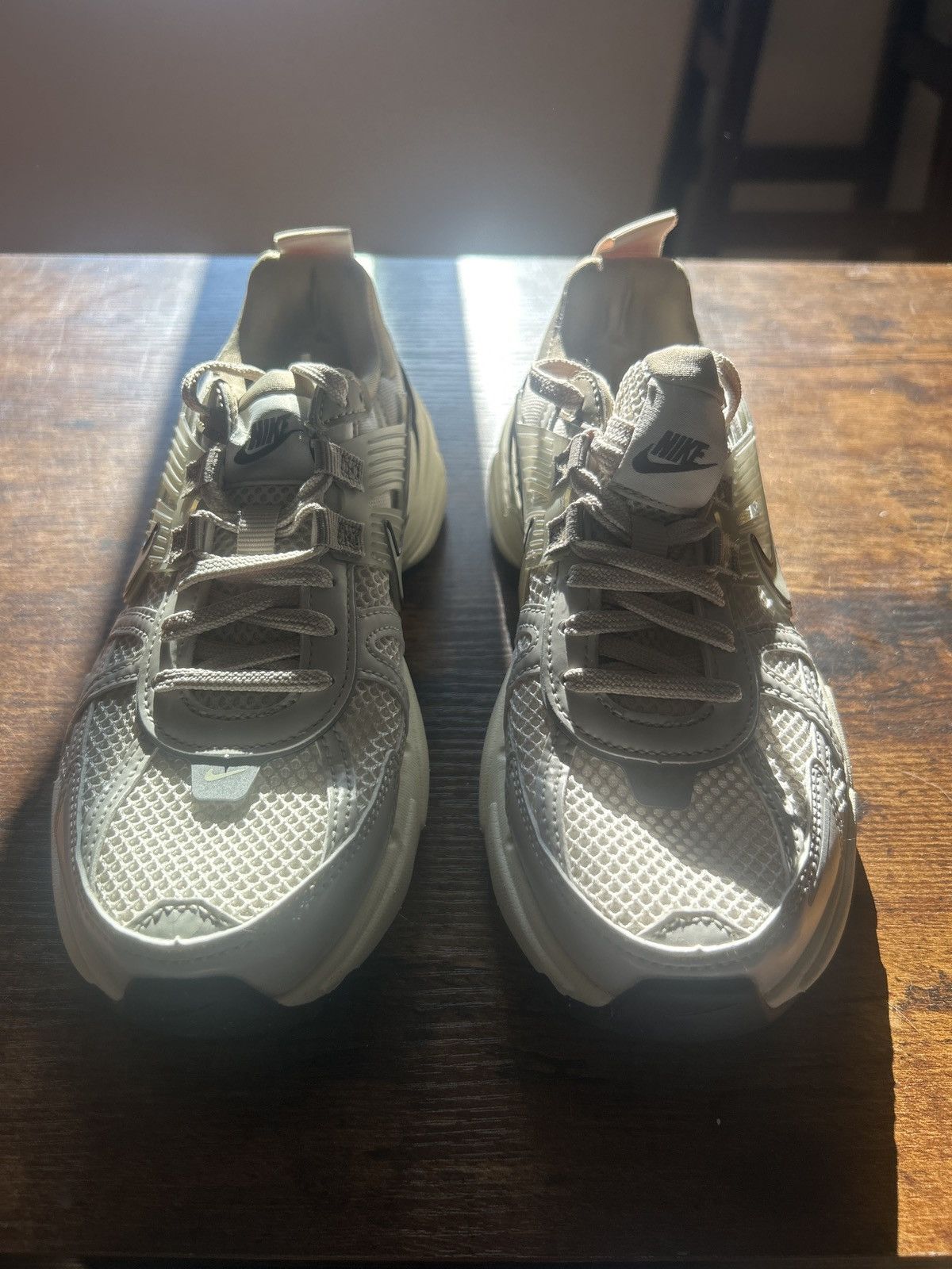 Nike W Nike V2K RUN Size US 6.5 / IT 36.5 - 6 Thumbnail