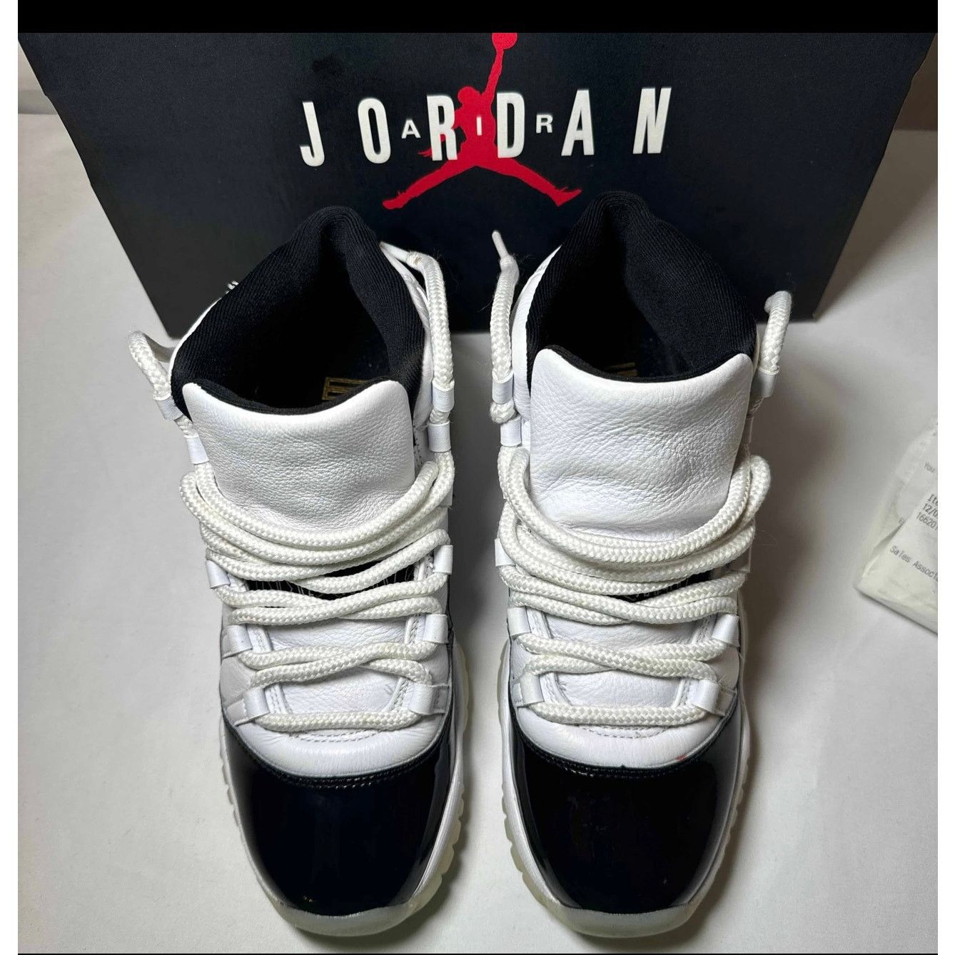 Jordan Brand × Nike Size 6 - Air Jordan 11 Retro GS Gratitude / Defining Moments Size US 6 / EU 39 - 4 Thumbnail