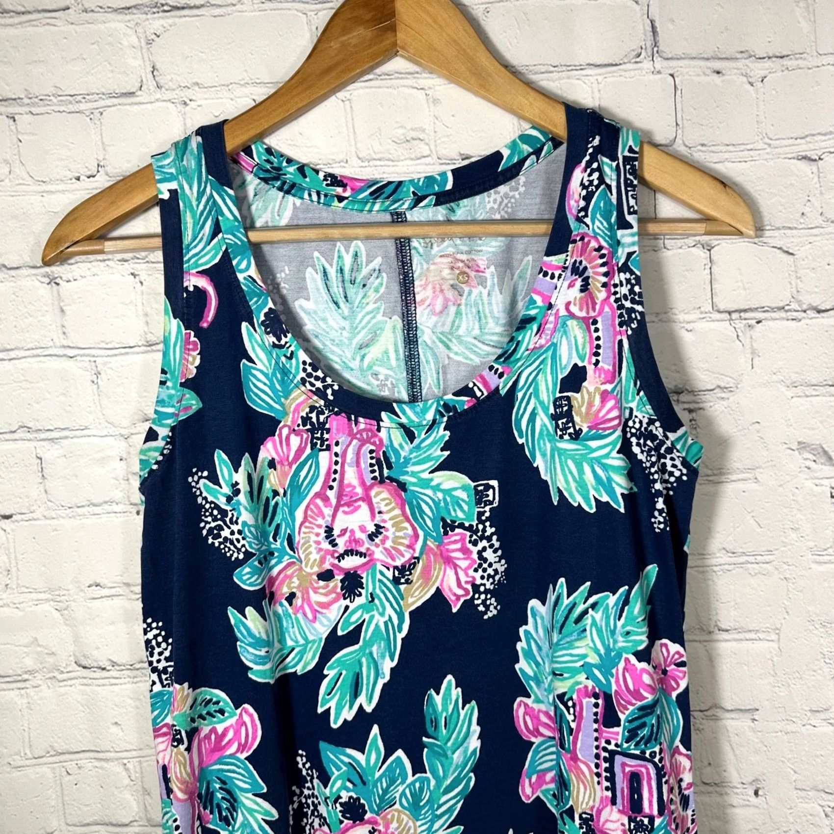 Lilly Pulitzer VINTAGE Lilly Pulitzer Navy Blue Floral Elephant Pima Cotton Sleeveless Shift Dress XS Size XS / US 0-2 / IT 36-38 - 2 Thumbnail
