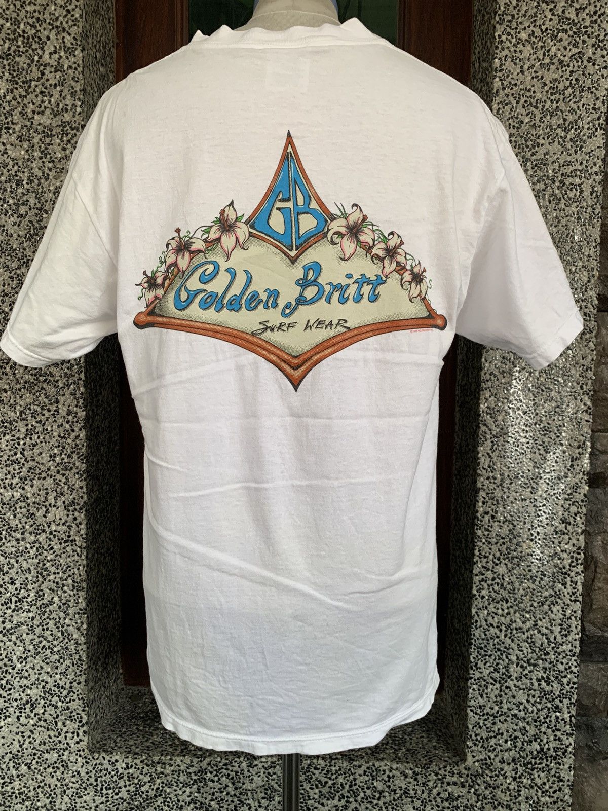 Vintage Vintage 90s Golden Britt Surfing / Surfboards / Surfwear Tee Size US L / EU 52-54 / 3 - 1 Thumbnail