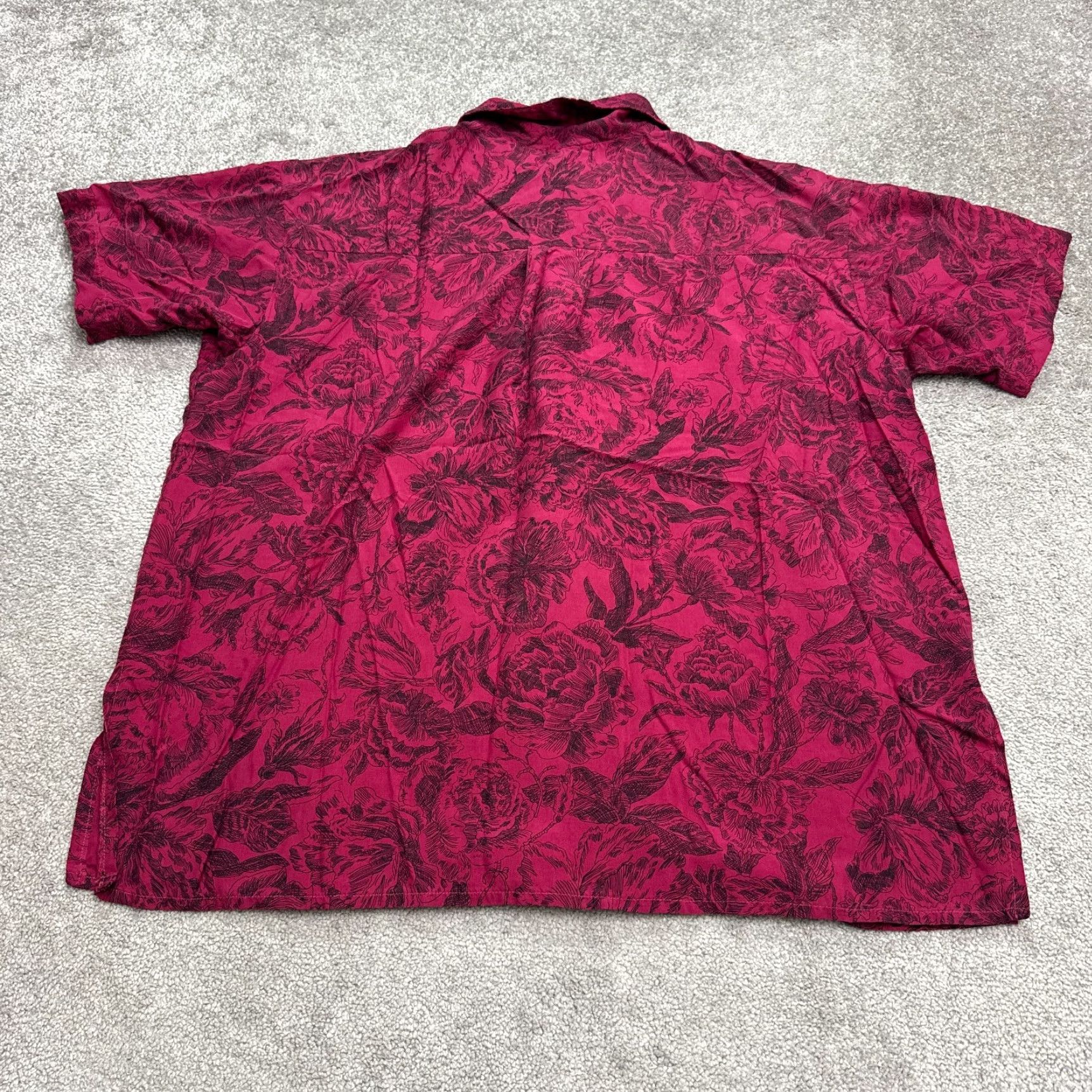 Vintage Unbranded Button-Down Floral Shirt Mens XL Red Short Sleeve Casual Summer Tropical Bohemian Hawaiian Flower Regular Mens Red Shirt Size US XL / EU 56 / 4 - 2 Thumbnail