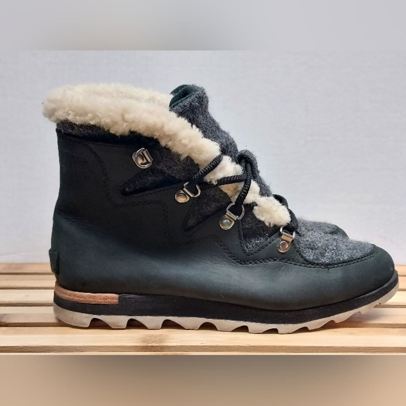 SOREL SOREL Womens Black Dark Stone Sneakchic Alpine Boots Size 8 Size US 8 / IT 38 - 6 Thumbnail