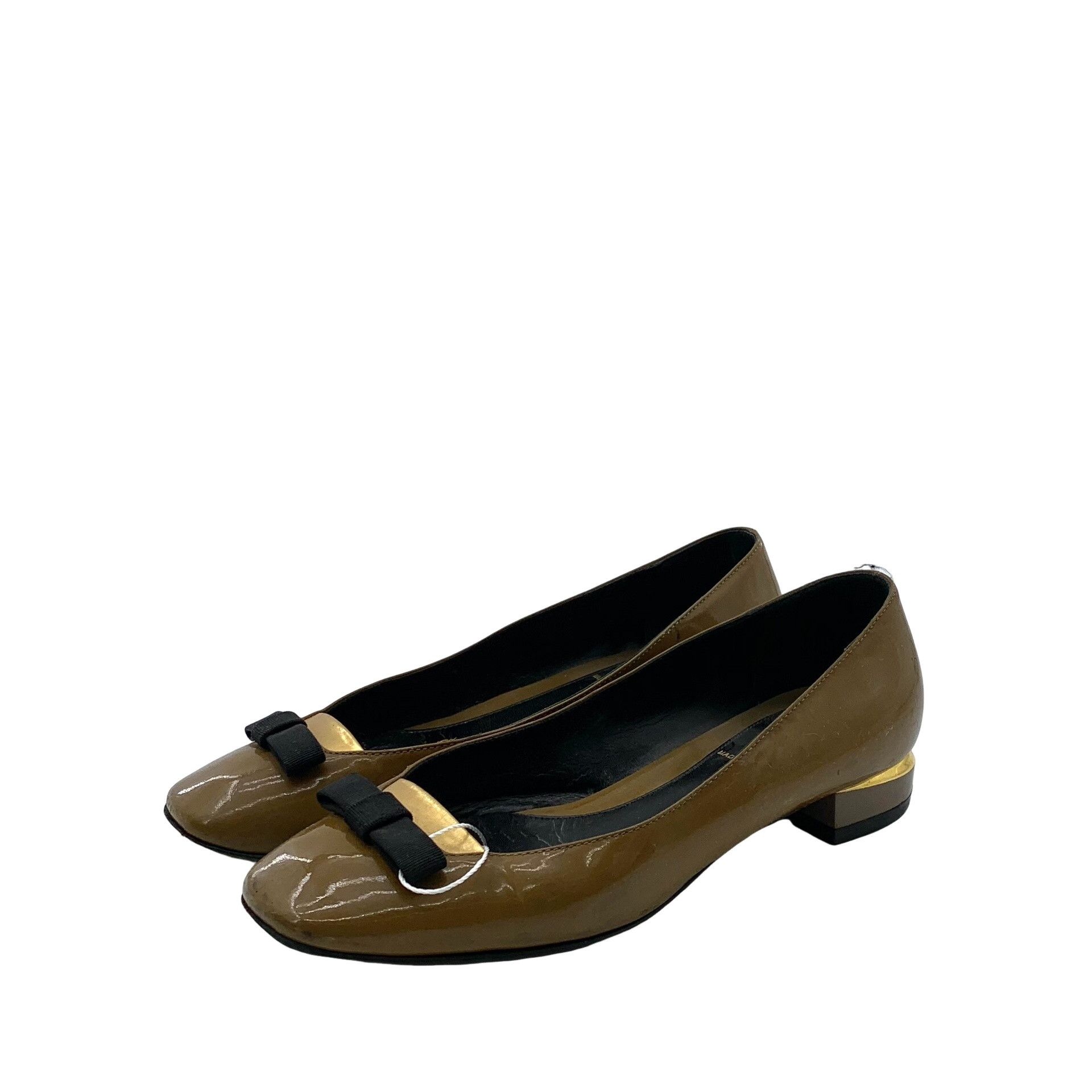 Fendi Fendi Bow Patent Leather Flats Size 35.5 Size US 5.5 / IT 35.5 - 1 Thumbnail