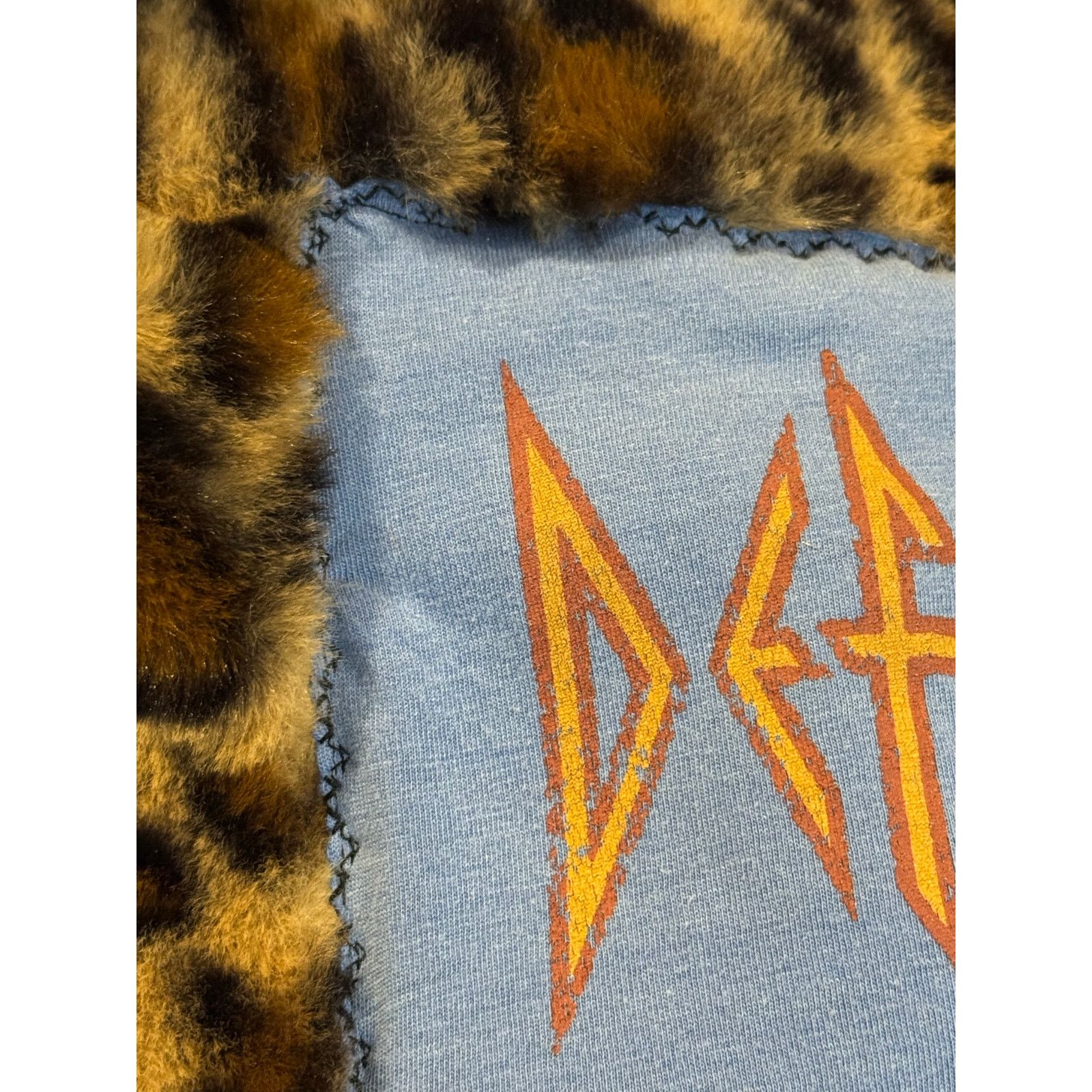 Shein DEF LEPPARD 80s Rock Upcycled Retro Leopard Faux Fur Jacket Size L / US 10 / IT 46 - 13 Thumbnail