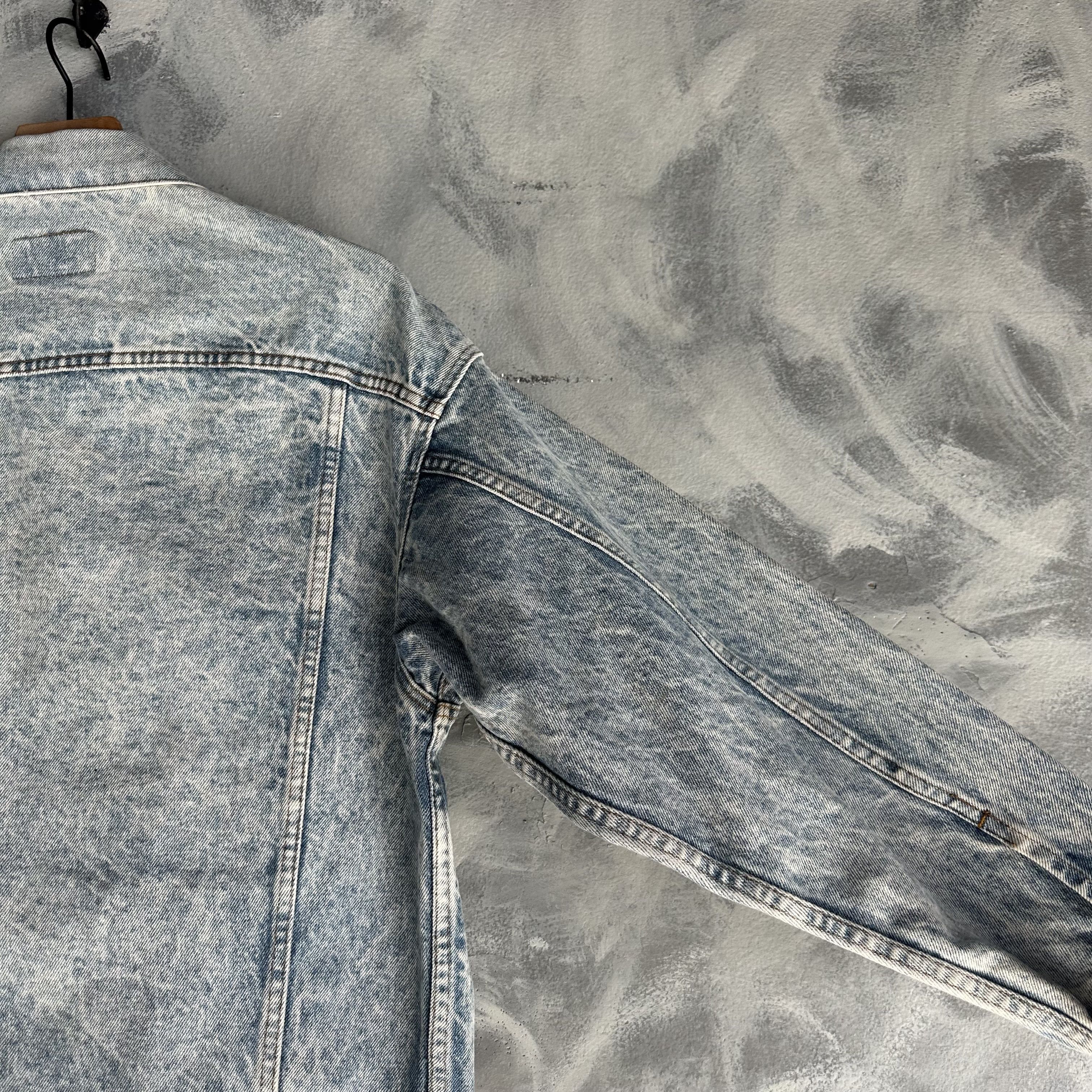 Levi's Vintage Levi's Denim Trucker Jacket Mens S Blue Acid Wash Size US S / EU 44-46 / 1 - 7 Thumbnail