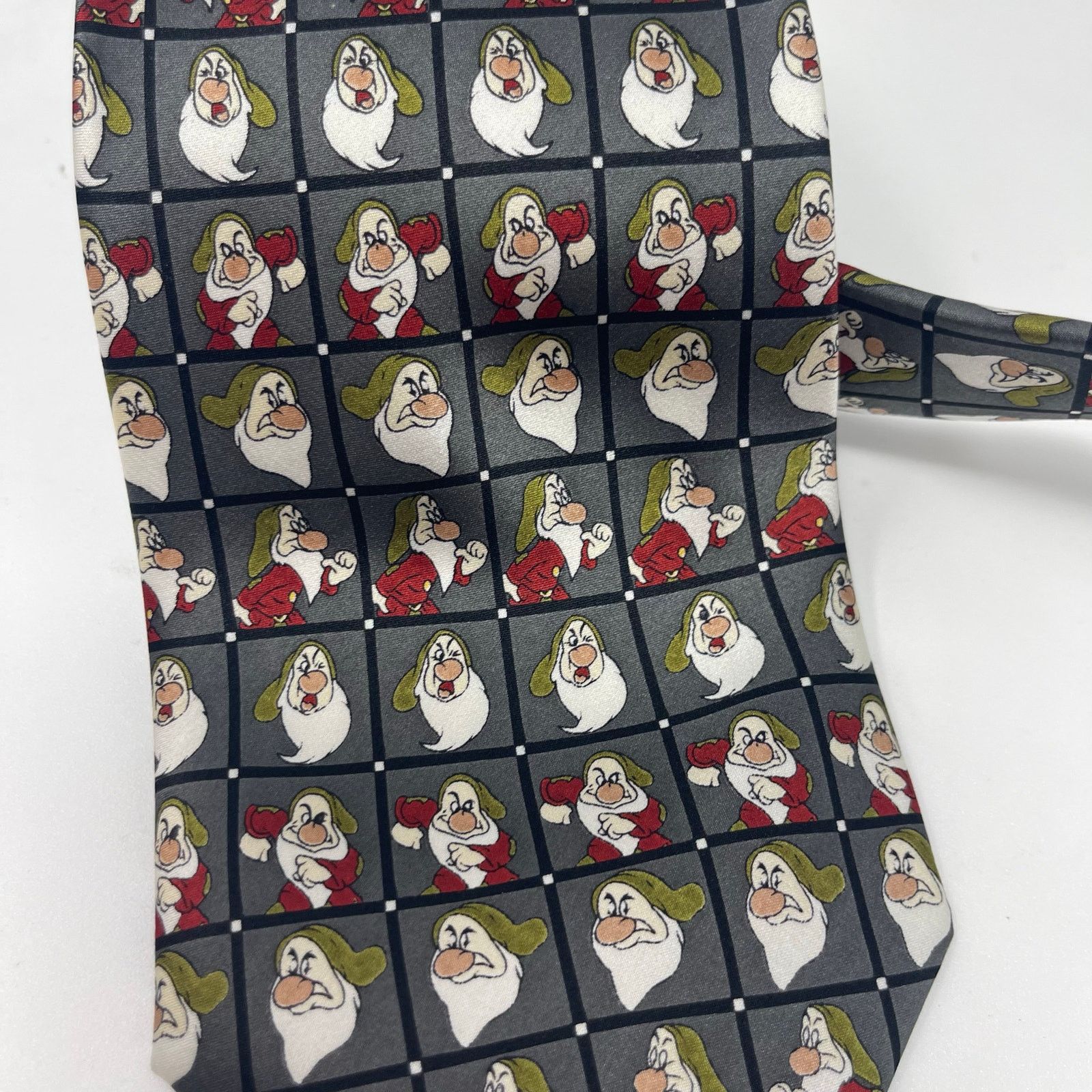 Disney Vintage Disney World Resort silk tie Grumpy Snow White Size ONE SIZE - 3 Thumbnail