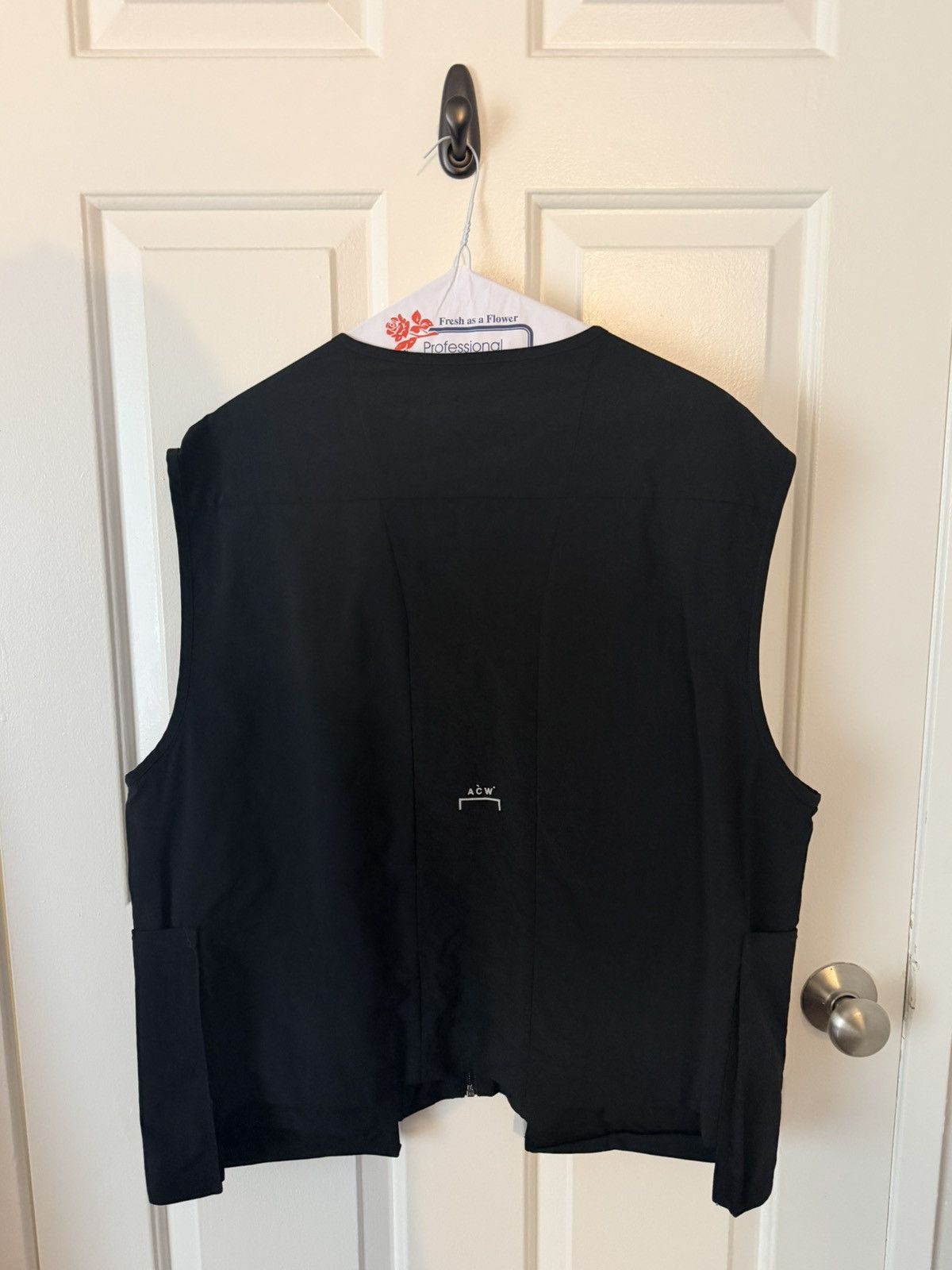 A-COLD-WALL* A-COLD-WALL VEST - BLACK - SIZE L Size US L / EU 52-54 / 3 - 2 Thumbnail
