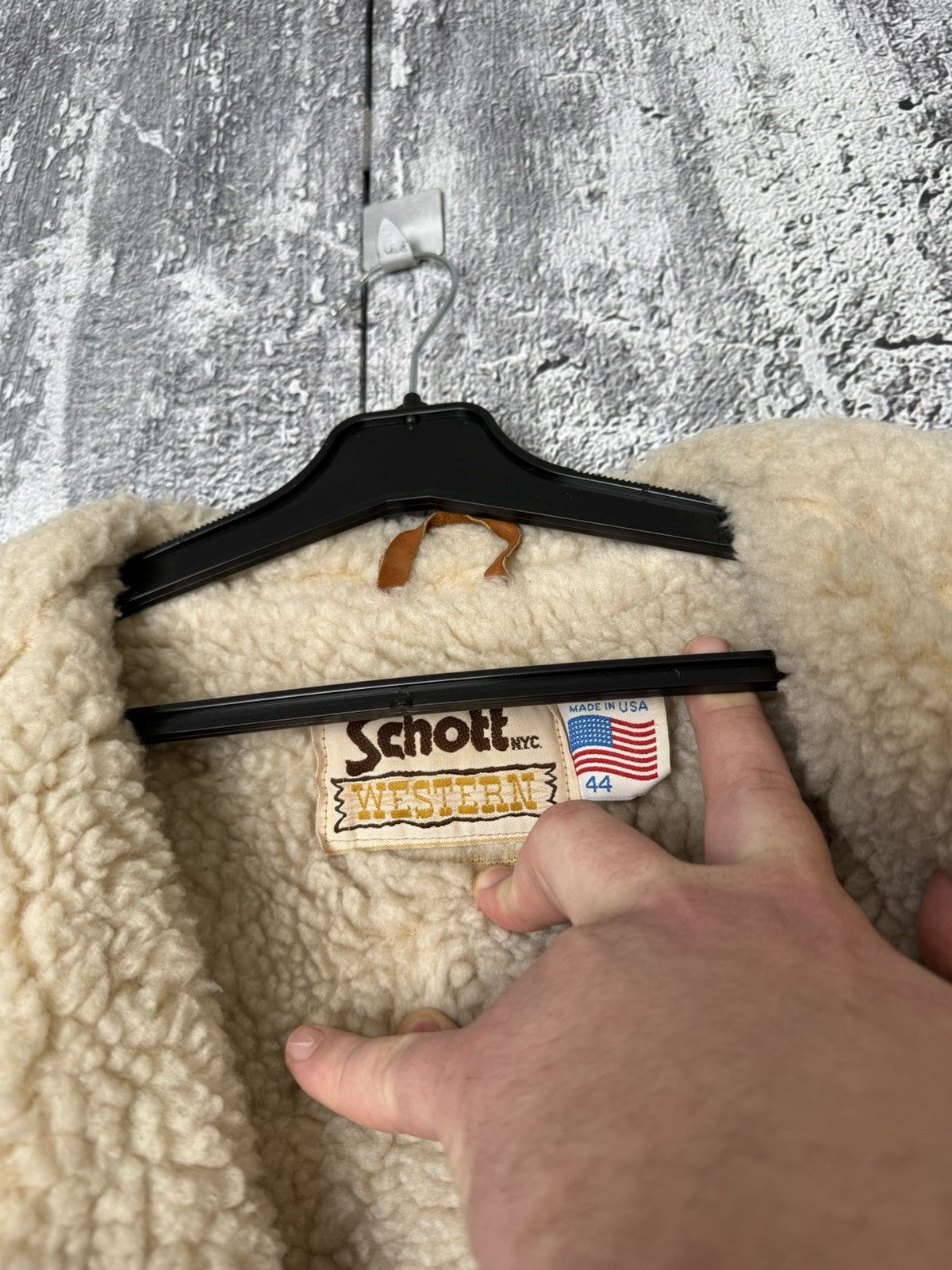 Schott Vintage Schott NYC Western Shearling Suede Leather Jacket Size US L / EU 52-54 / 3 - 21 Thumbnail