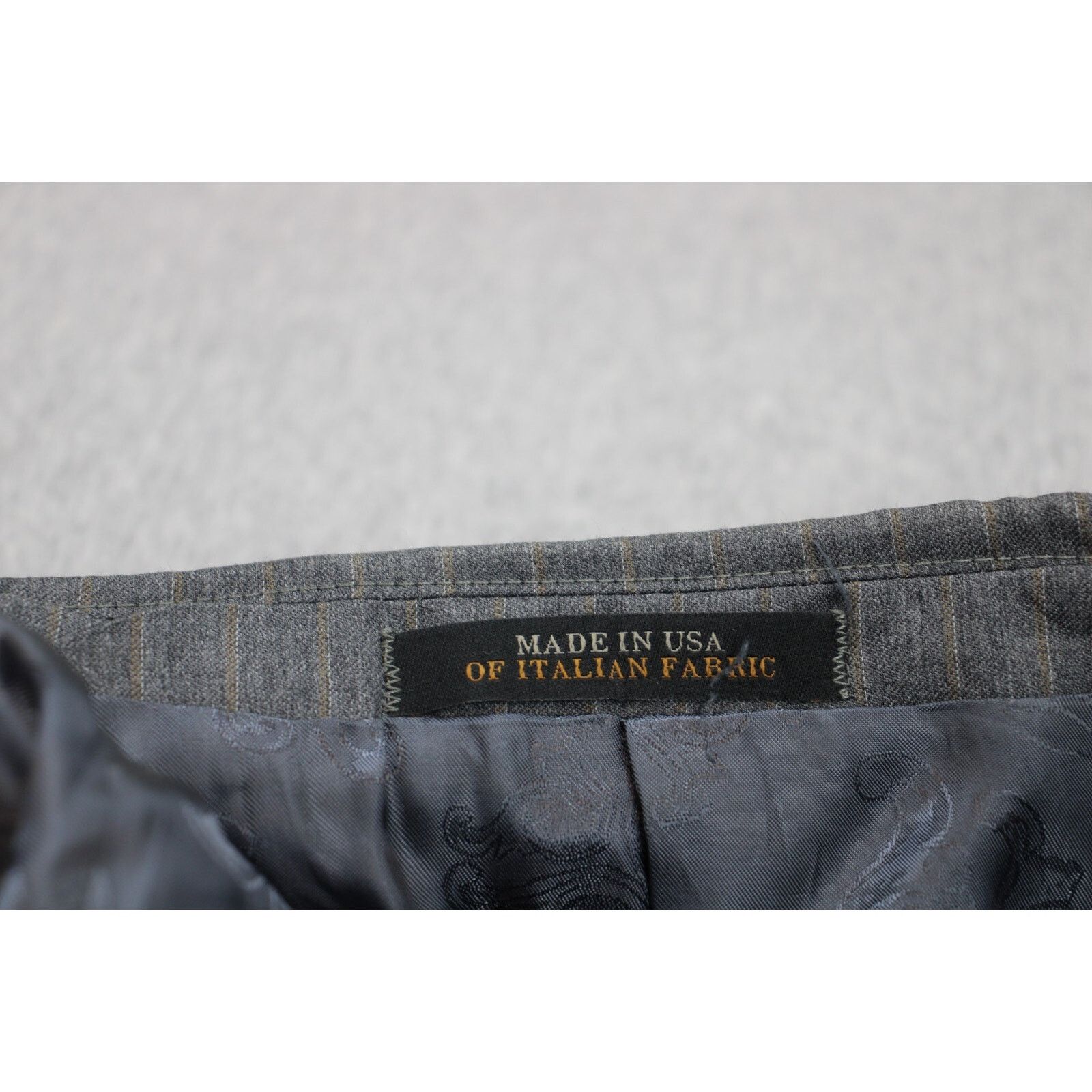 Jos. A. Bank Jos A Bank Blazer Mens 44R Gray 2 Button Peak Lapel Size 44R - 10 Thumbnail