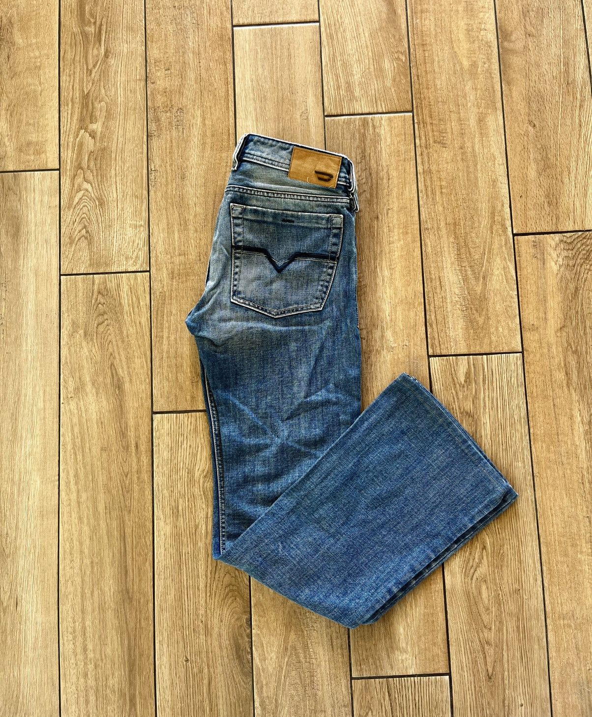 Diesel Vintage Diesel Denim Jean Size 30 Size US 30 / EU 46 - 1 Thumbnail