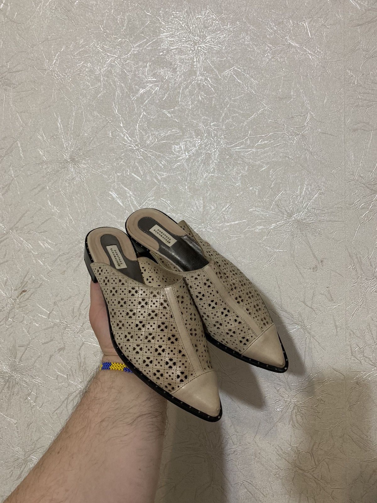 DOROTHEE SCHUMACHER × Leather Dorothee Schumacher Leather Beige Mules Made in Italy Size US 8 / IT 38 - 1 Thumbnail