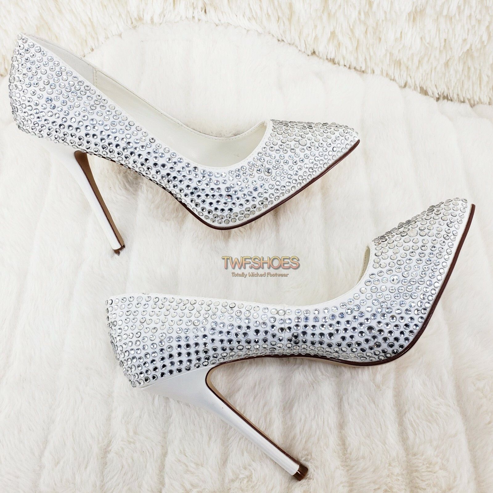 Other Amuse 20 RS Ivory Satin Pointy Toe Rhinestone Pump Shoe 5" H Size US 10 / IT 40 - 1 Thumbnail