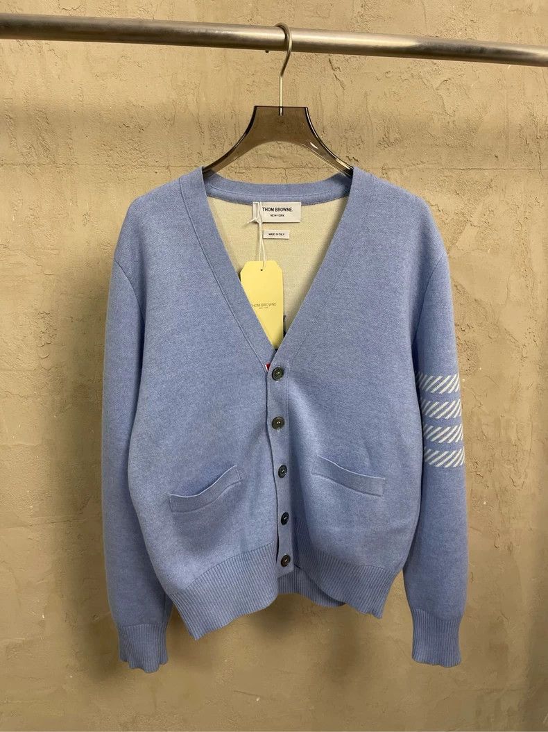 Thom Browne Thom Browne size1 Dolphin wool sweater with blue background Size US S / EU 44-46 / 1 - 1 Thumbnail