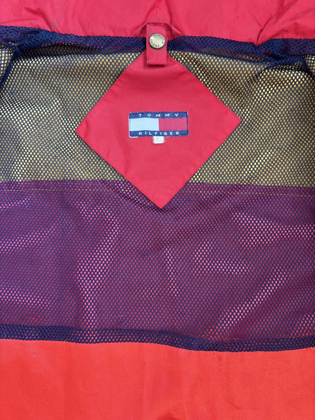 Tommy Hilfiger Vintage Tommy Hilfiger Gore-Tex Rain Jacket Size US L / EU 52-54 / 3 - 7 Thumbnail