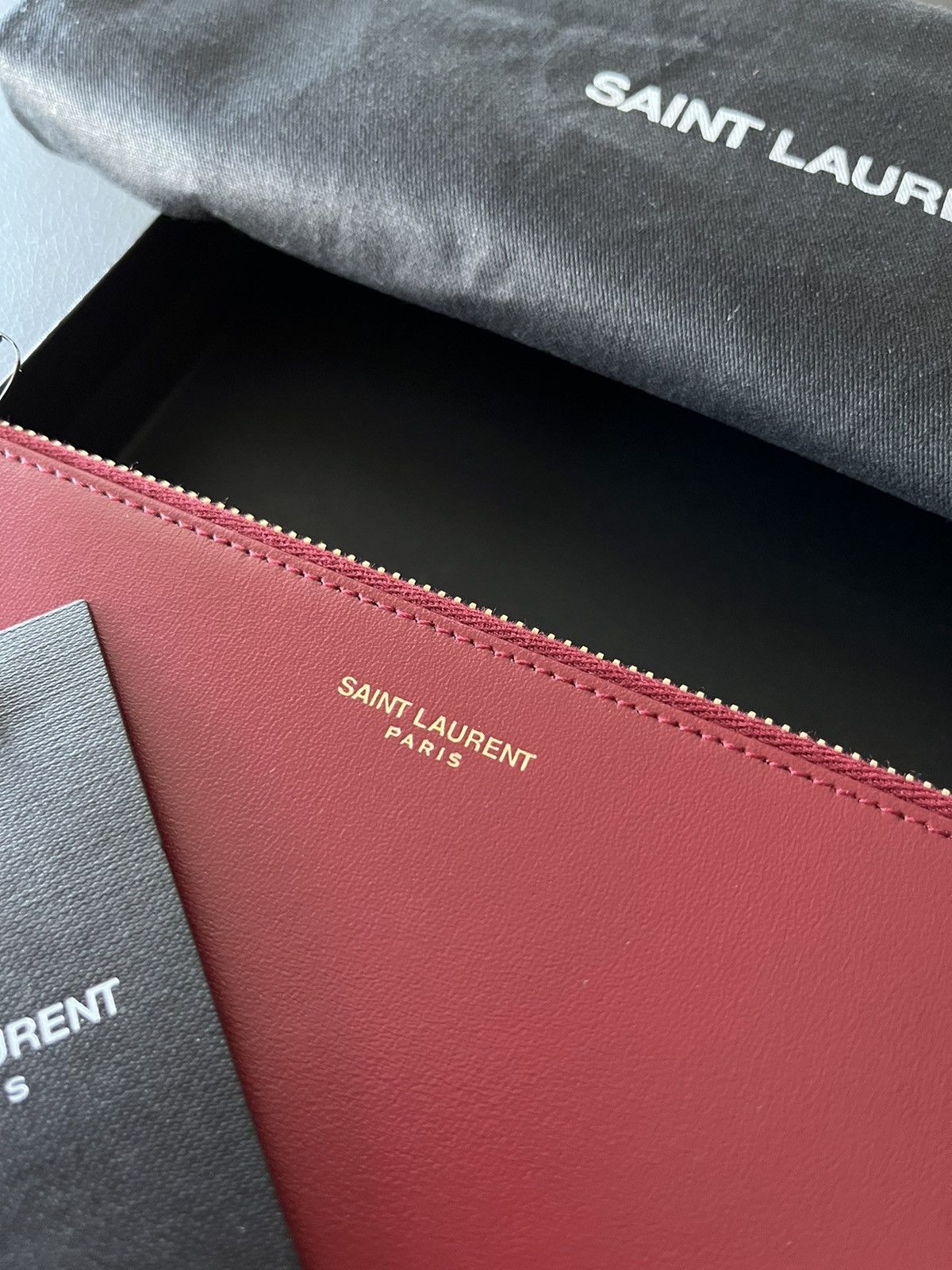 Hedi Slimane × Saint Laurent Paris × Yves Saint Laurent Limited Edition Saint Laurent Logo Leather Bag Size ONE SIZE - 4 Thumbnail