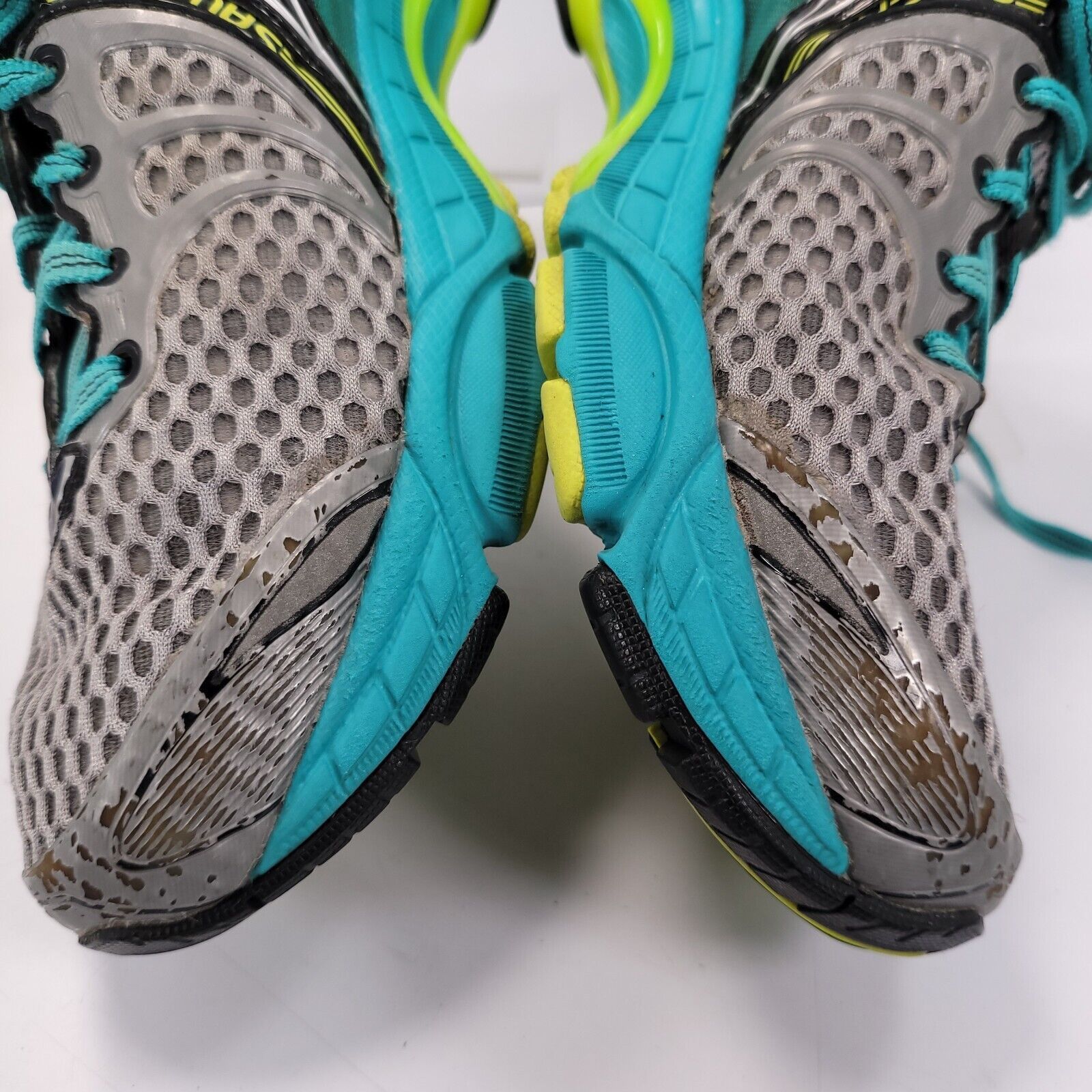 Saucony Saucony Triumph 11 Shoe Womens Size 10 S10223-4 Gray Green Size US 10 / IT 40 - 10 Thumbnail