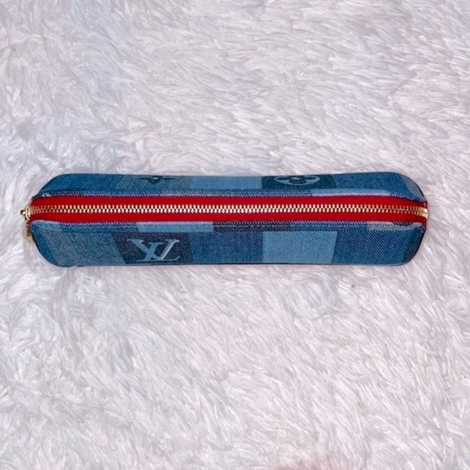 Louis Vuitton Louis Vuitton Damier Denim Patchwork Elizabeth Pouch Size ONE SIZE - 6 Thumbnail
