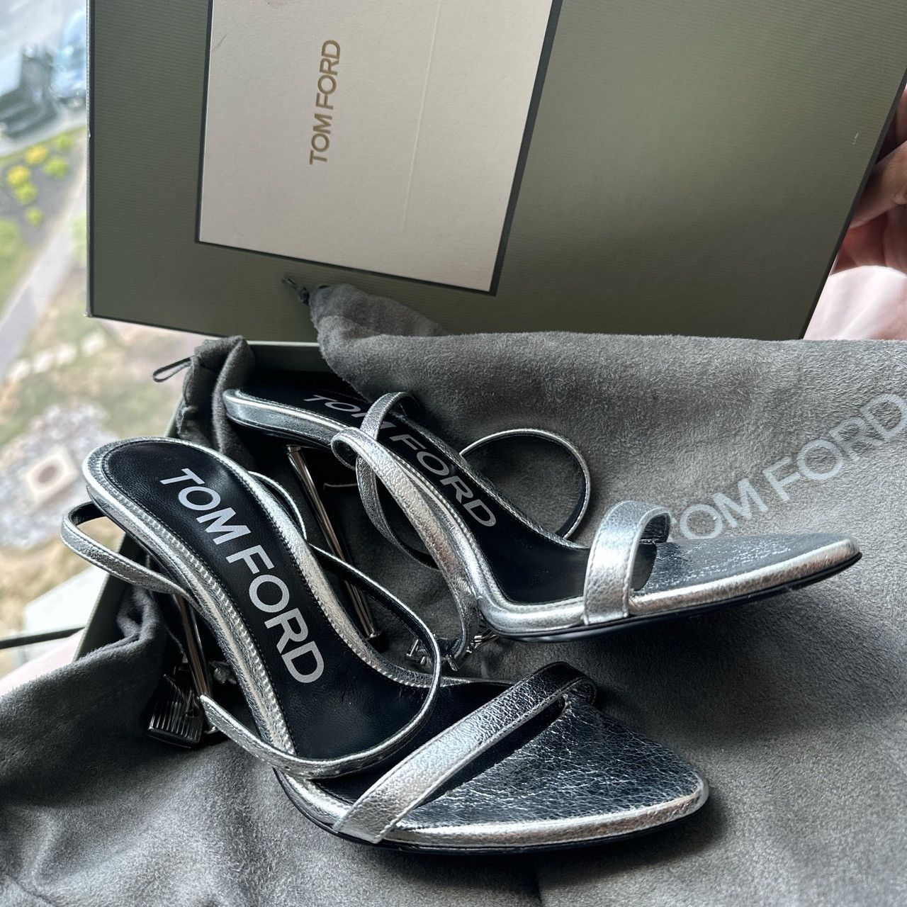 Tom Ford Tom ford silver lock heels Size US 7.5 / IT 37.5 - 2 Thumbnail