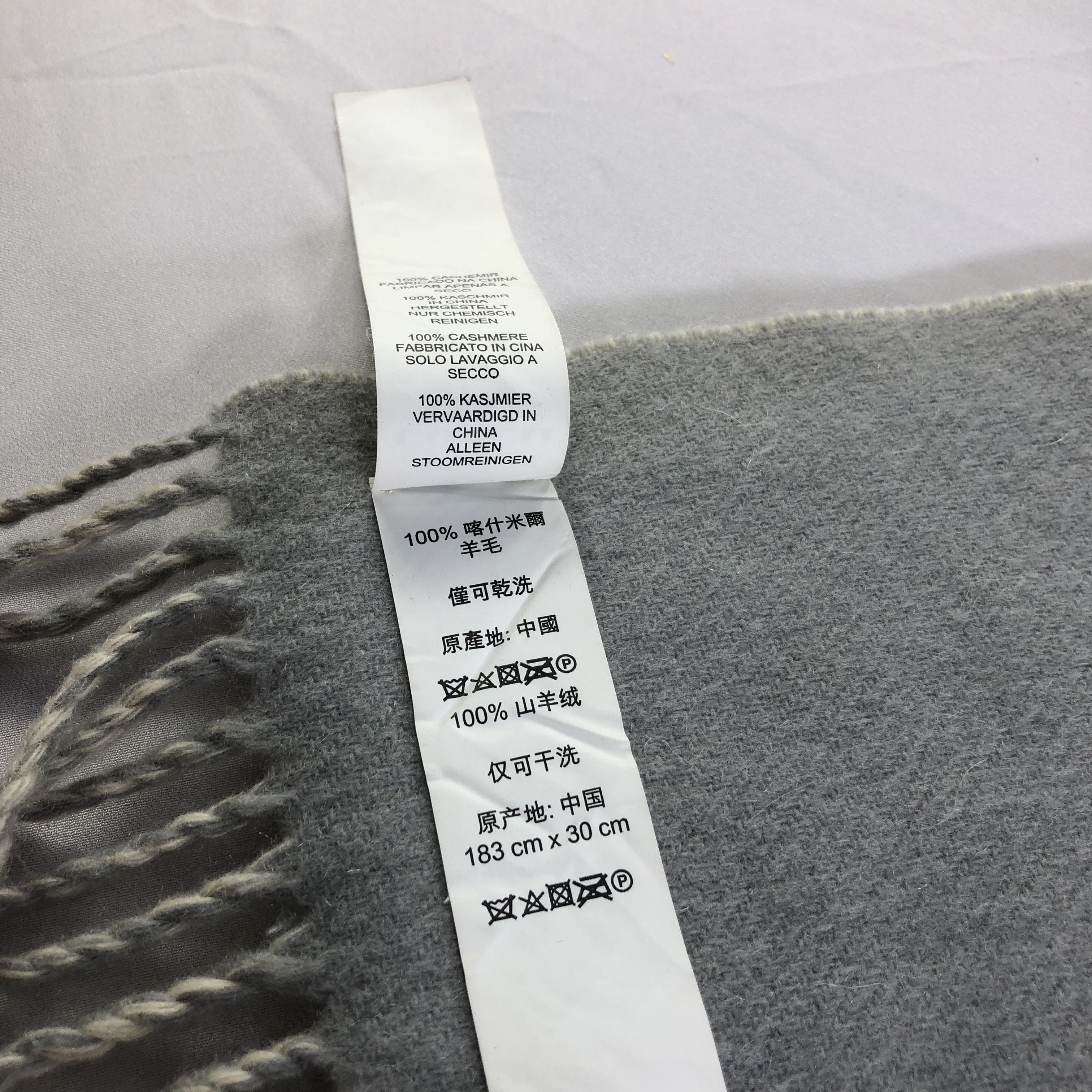 Coach Coach Big Logo Cashmere Scarf Muffler V1392 Size ONE SIZE - 5 Thumbnail