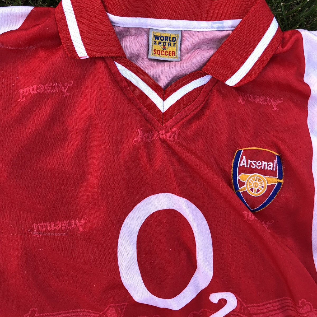 Vintage Arsenal fan jersey Size US M / EU 48-50 / 2 - 4 Thumbnail