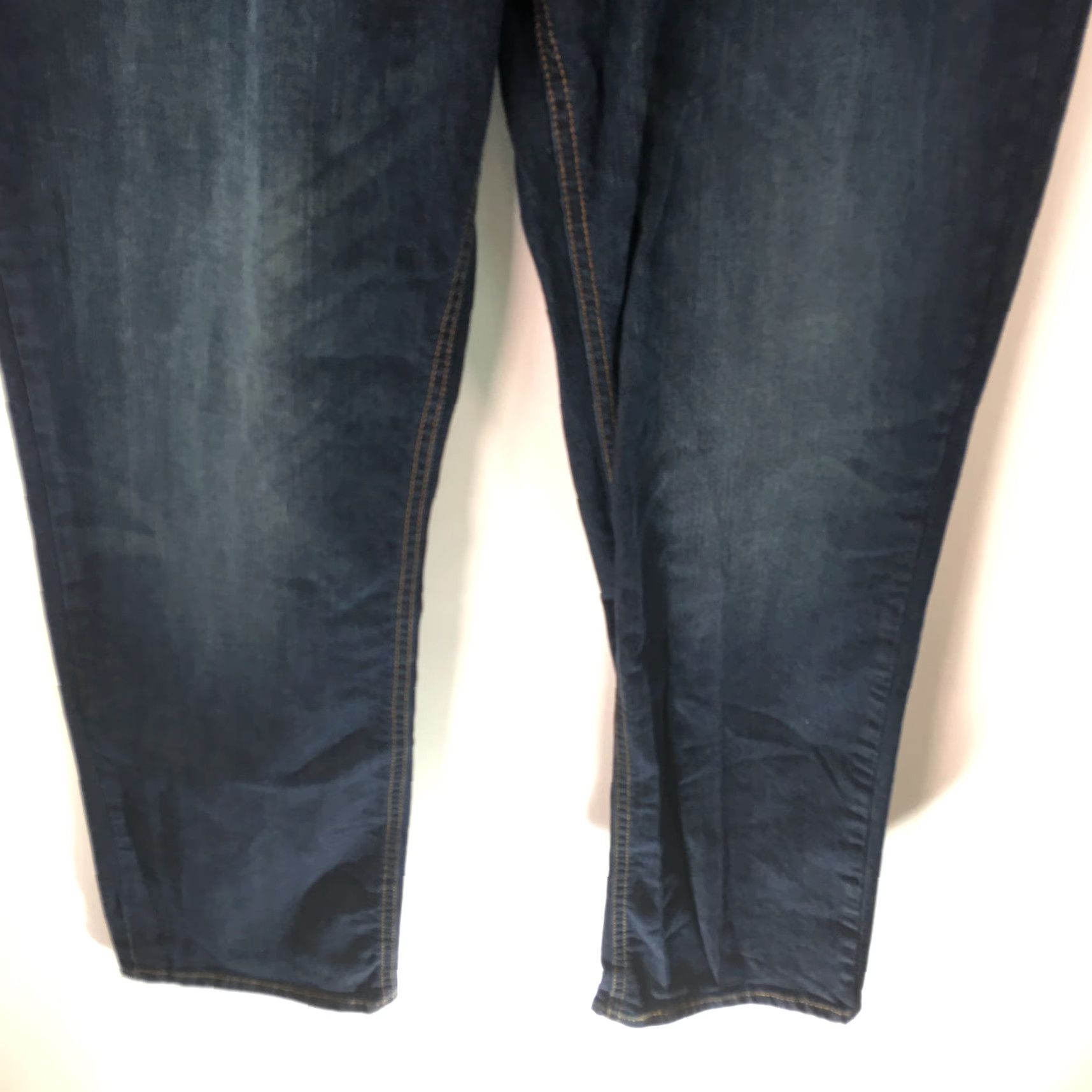 Levi's VINTAGE Levi's 541 Mens Straight Jeans Size 40 Waist Blue Denim Regular Fit 31In Short Size US 40 / EU 56 - 5 Thumbnail