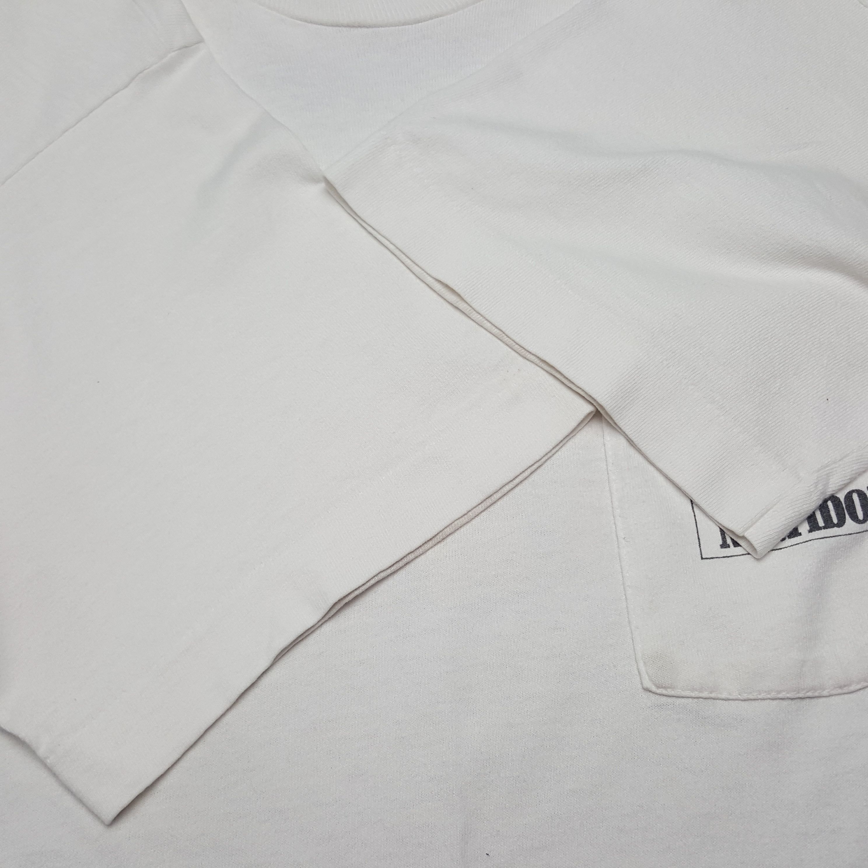 Marlboro × Vintage Vintage Marlboro Adventure Team Single Pocket Tshirt Size US L / EU 52-54 / 3 - 6 Thumbnail