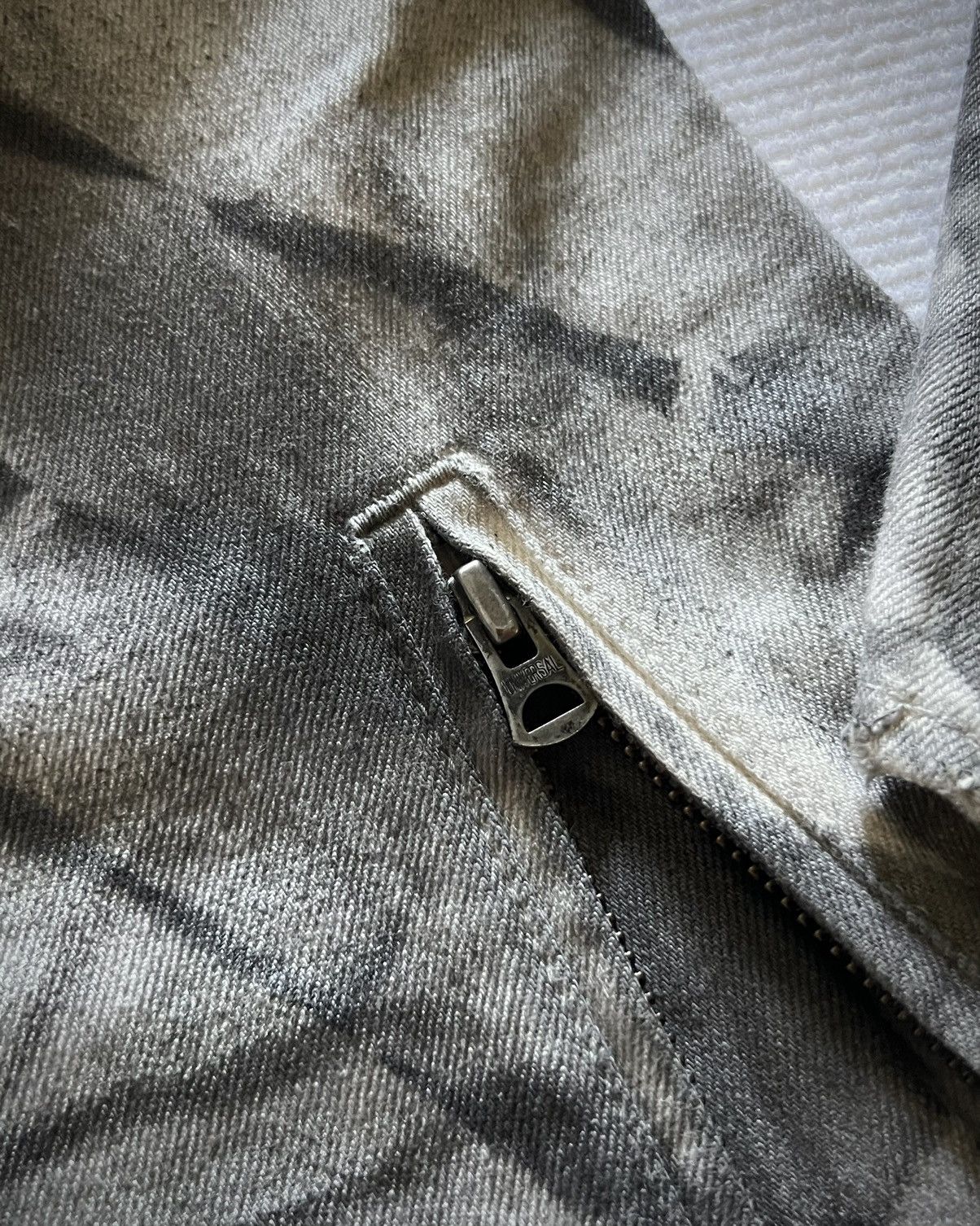 CIVARIZE Whisker Wash Zip-Flare Denim 00s