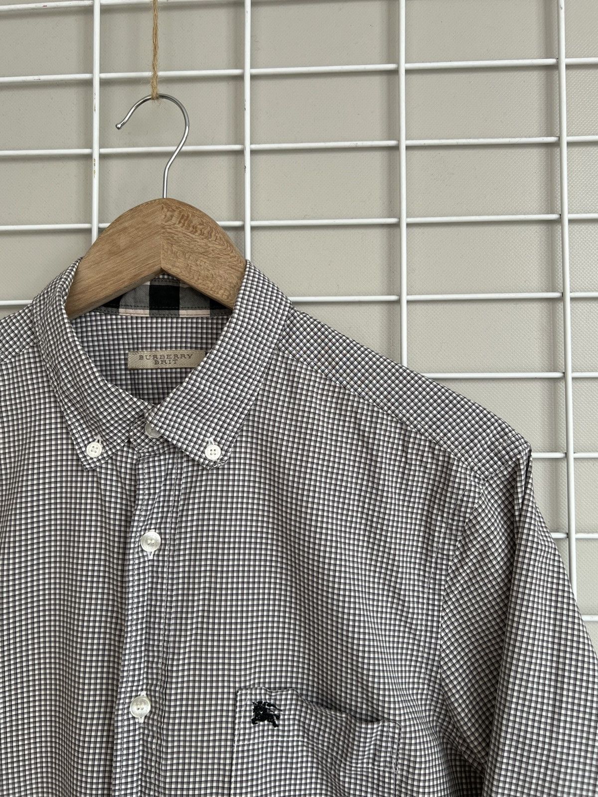 Burberry Burberry Brit Checked Button Down Shirt Mens Size M Logo Size US M / EU 48-50 / 2 - 6 Thumbnail